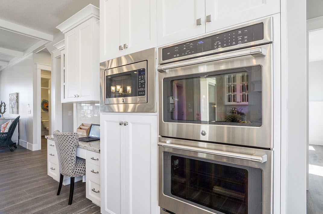 Photo & Video Gallery