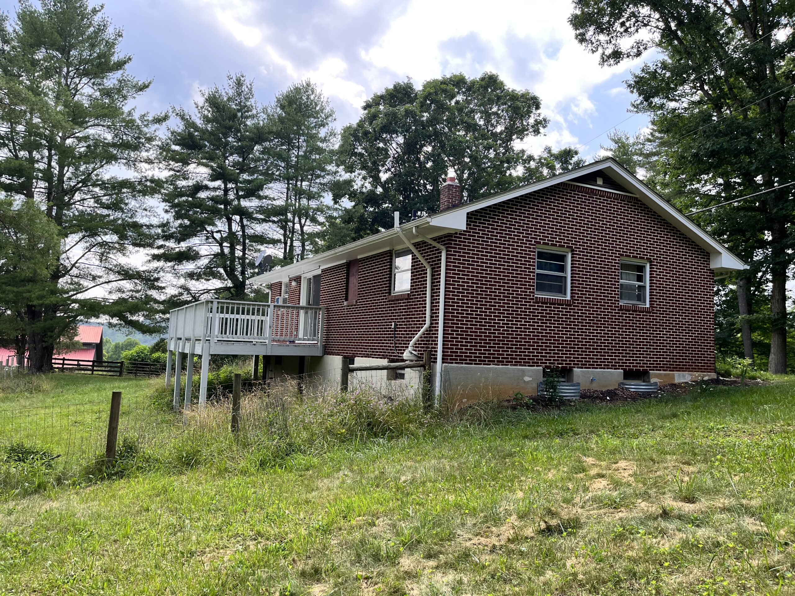 168,000 4025 Mount Zion Road, Blacksburg, VA 24060 Community