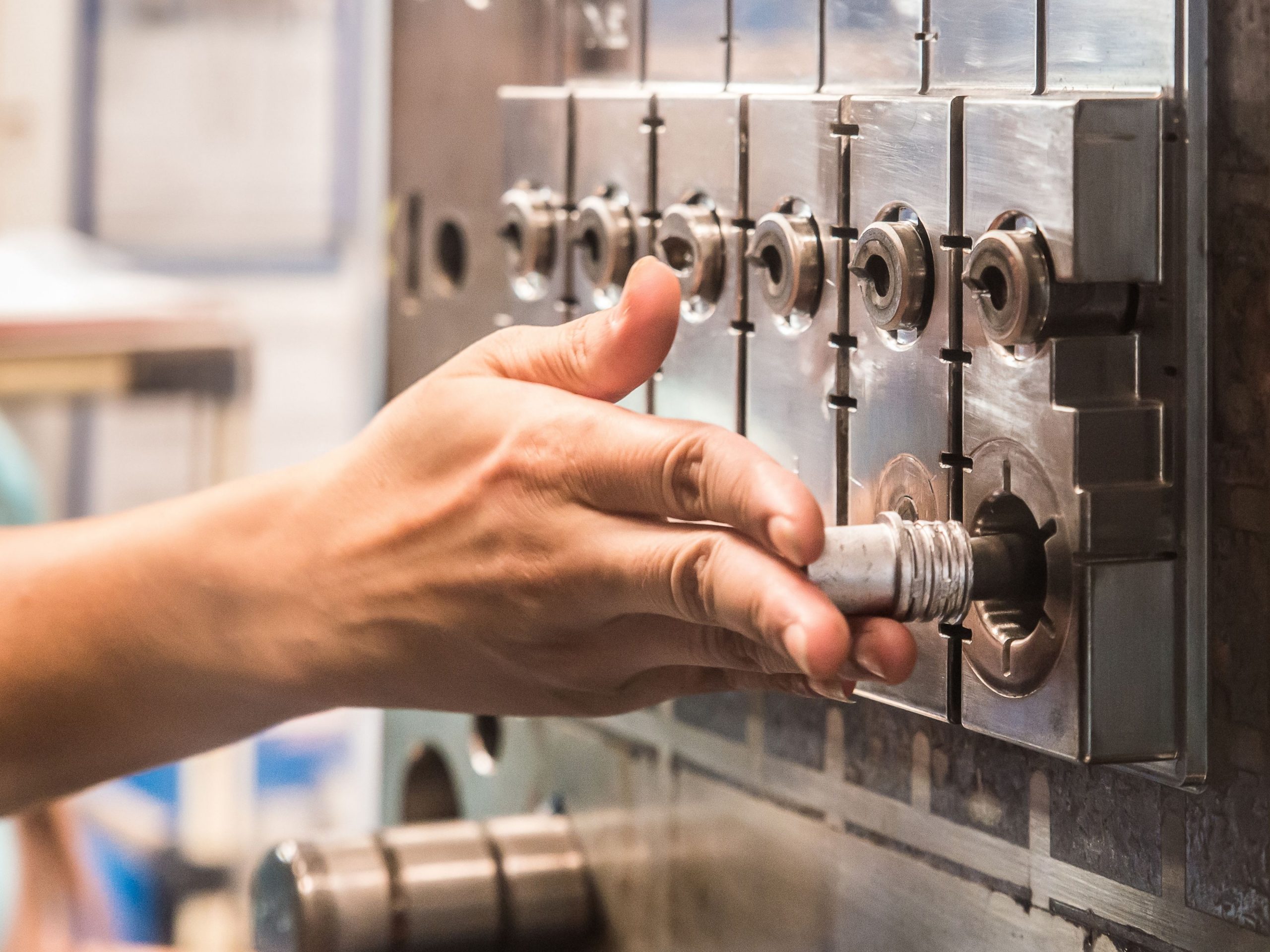 Die Casting vs. Injection Molding Compass & Anvil