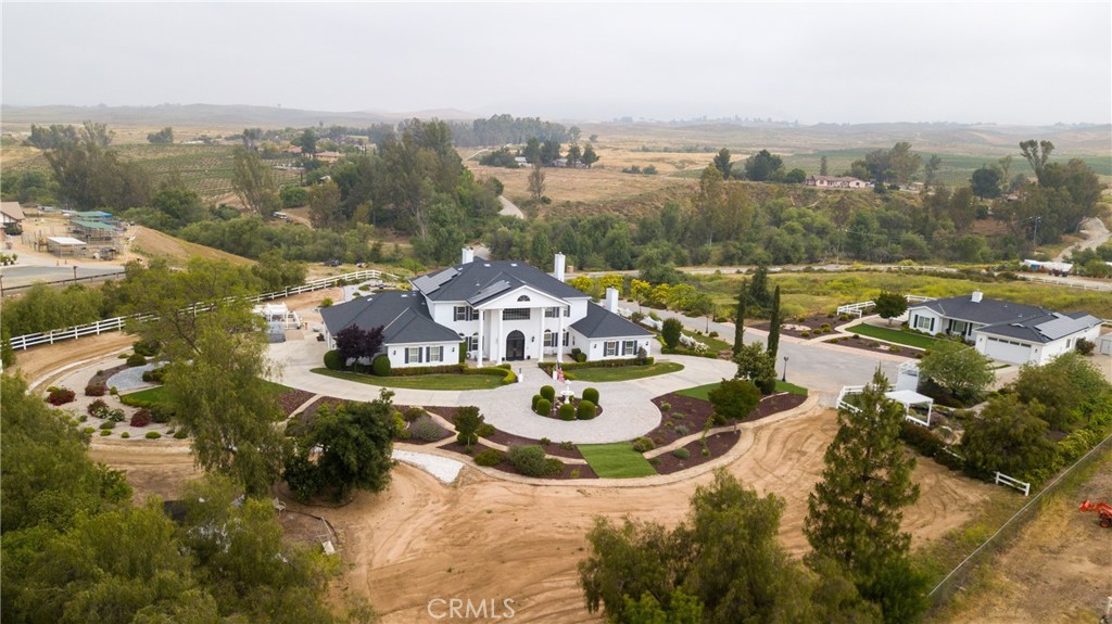 39700 Berenda Road, Temecula, CA 92591 Compass