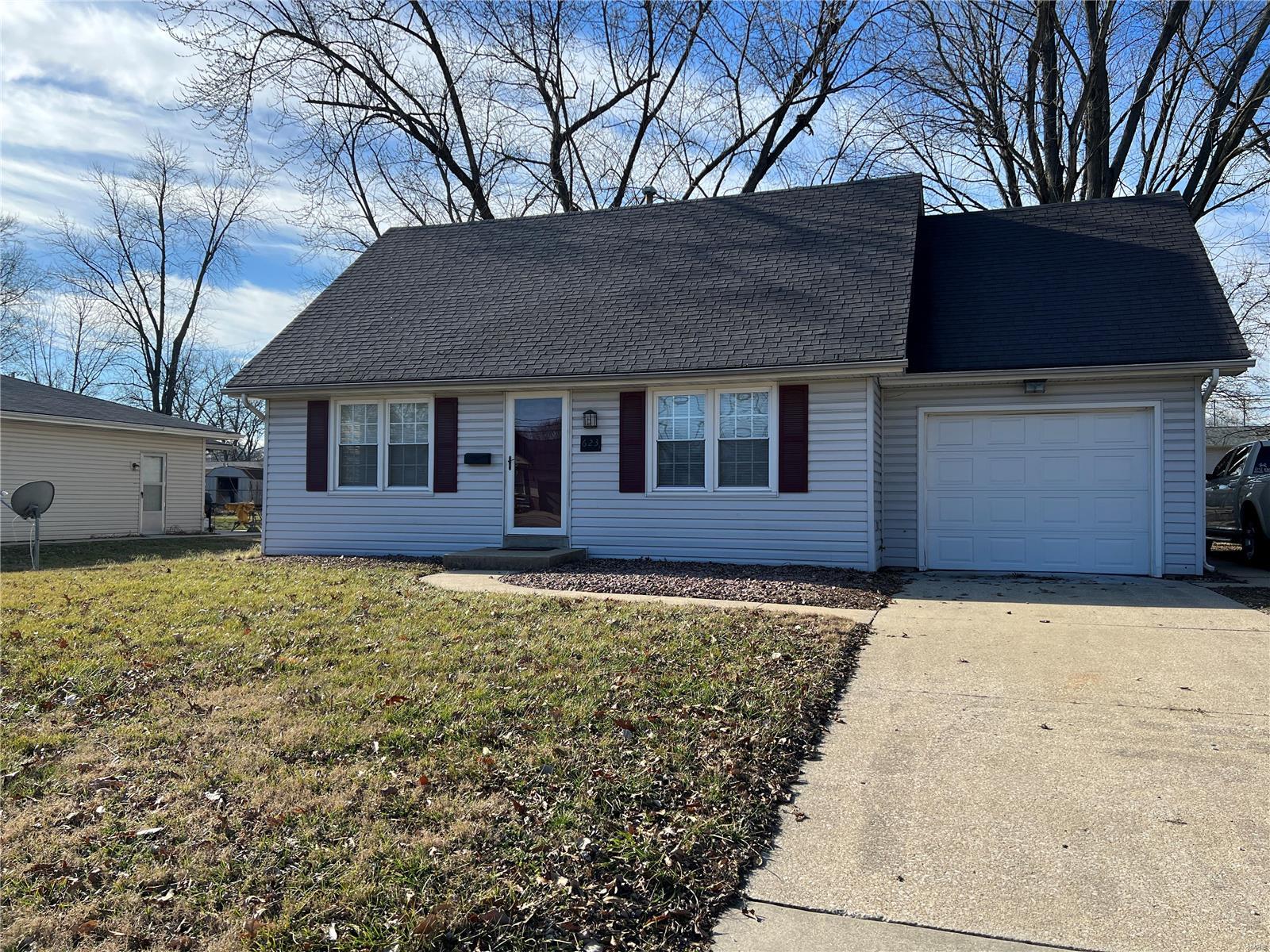 623 North Monroe Street, Lebanon, IL 62254 Compass