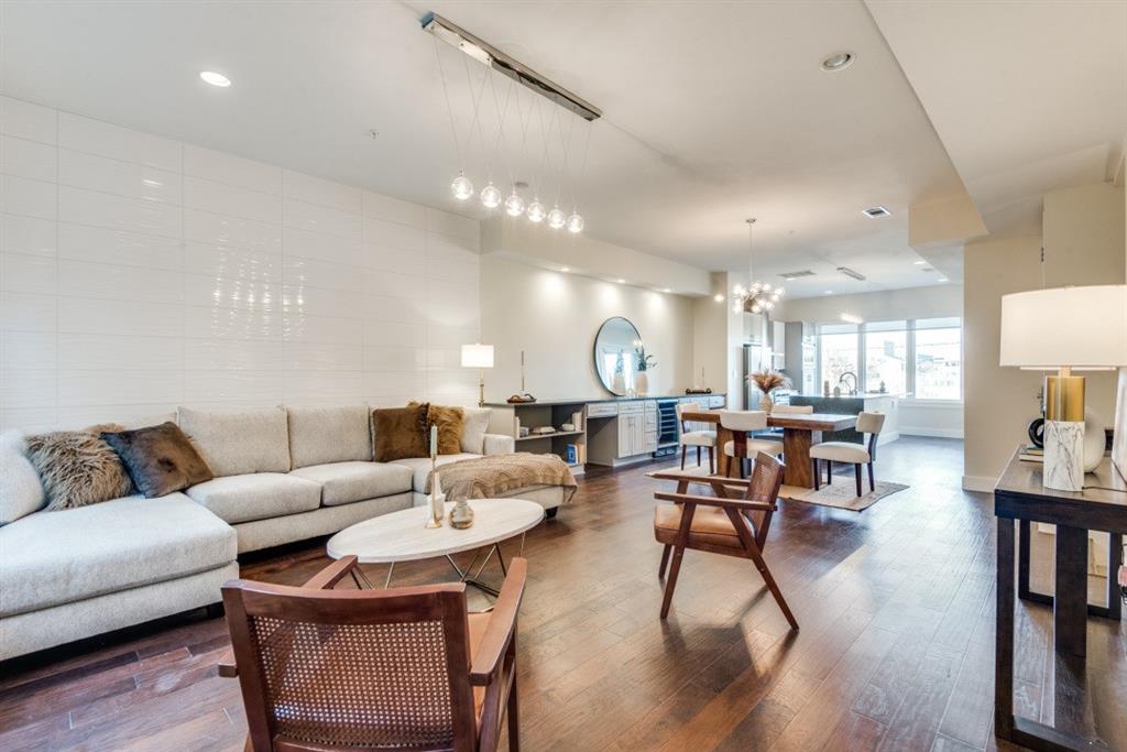 4060 Spring Valley Road, Unit 105, Farmers Branch, TX 75244 Compass