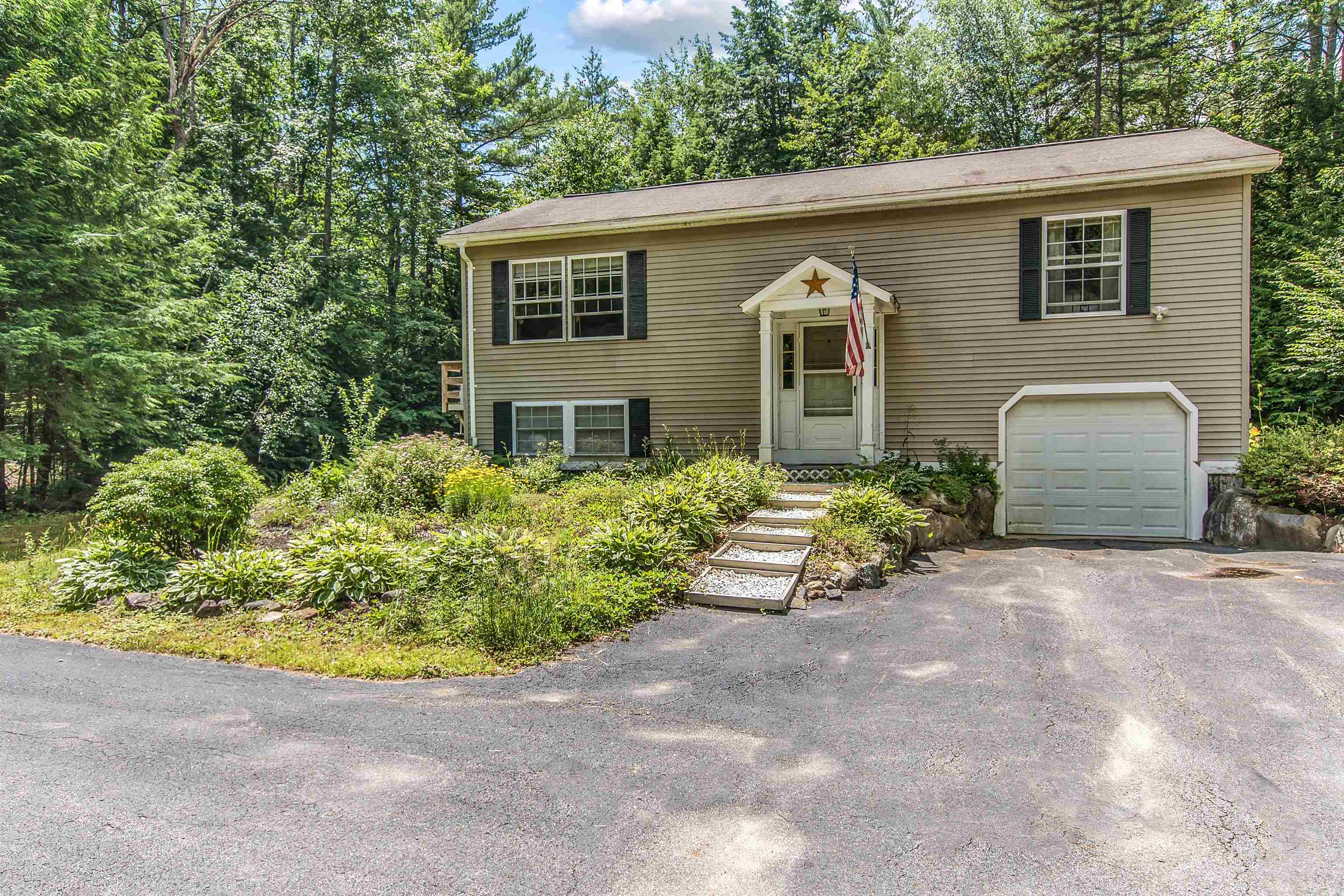 229 Varney Road, Center Barnstead, NH 03225 Compass