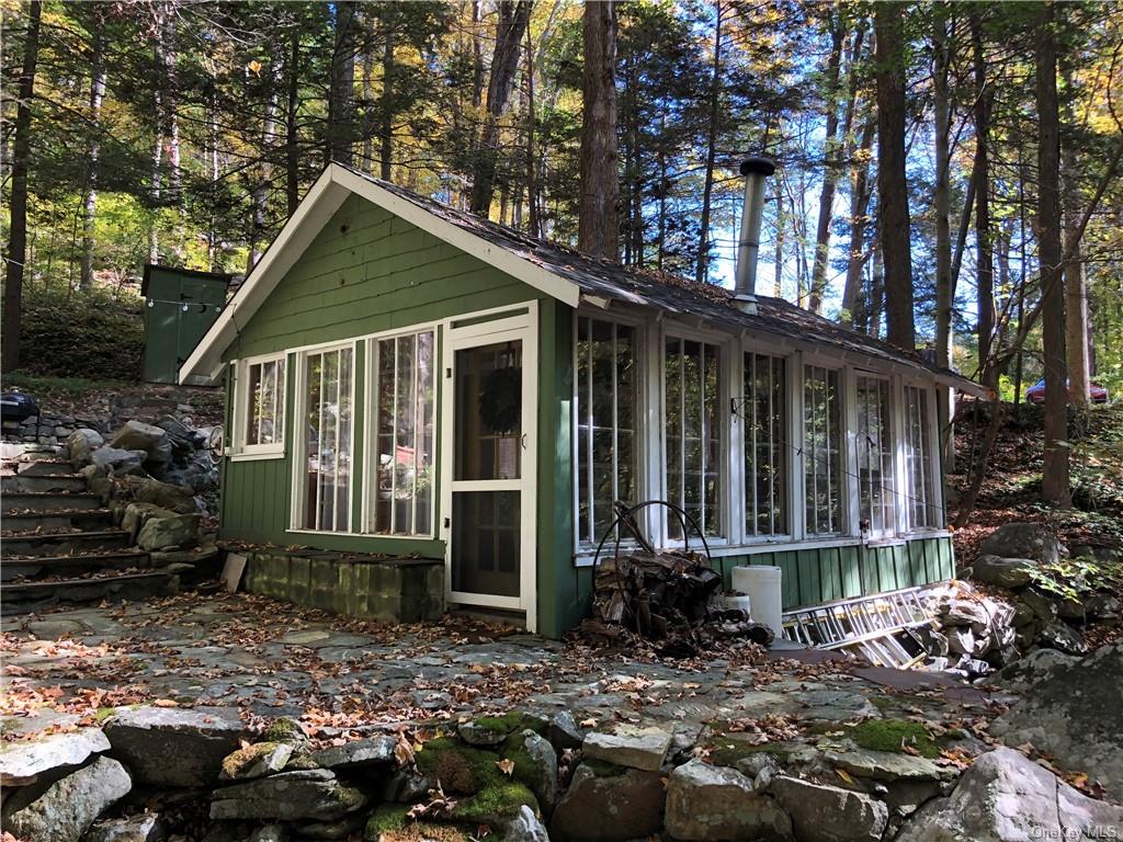 39 Gordon Road, Carmel, NY 10512 Compass