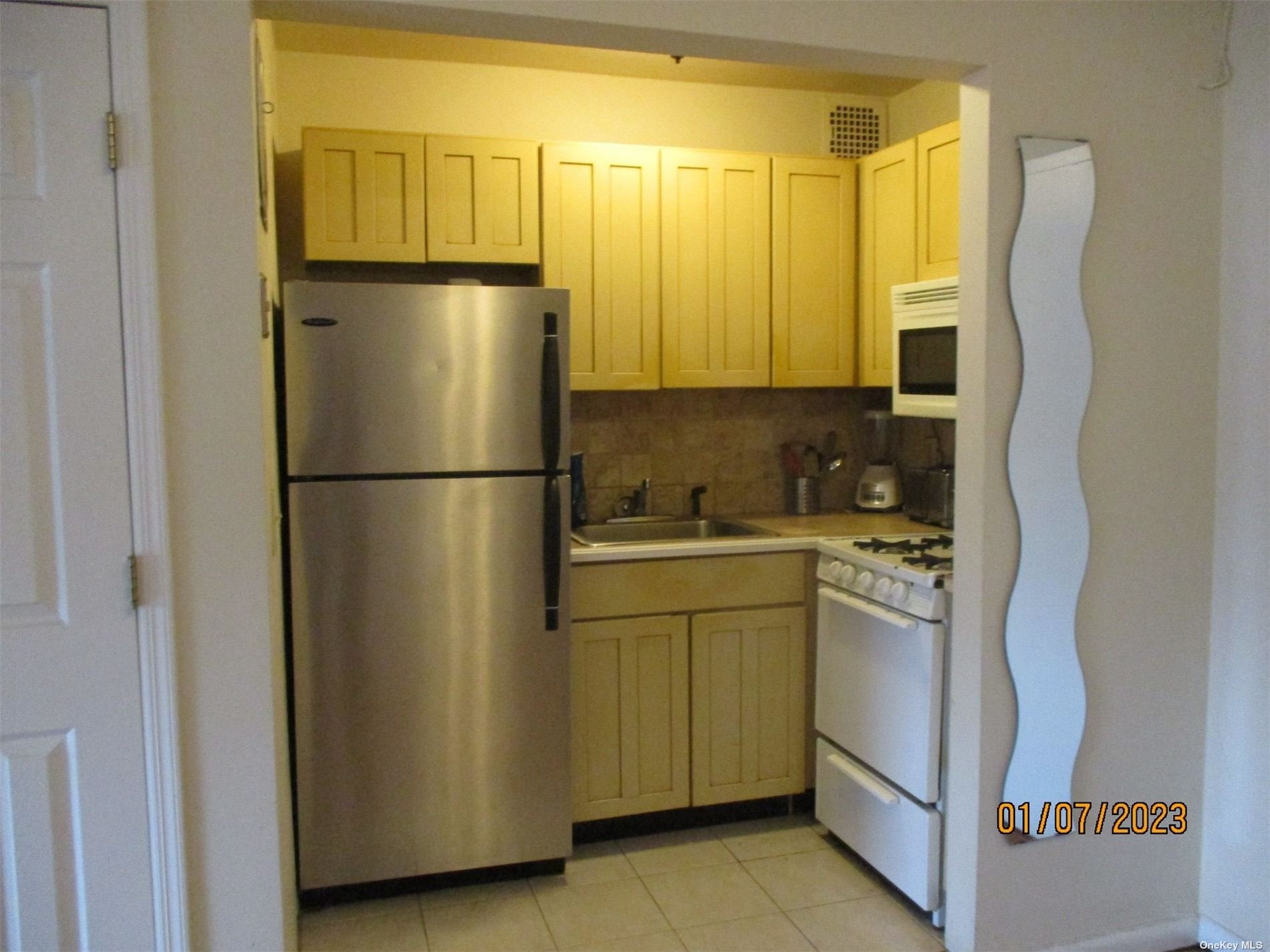 55 South Bergen Place, Unit 3D, Freeport, NY 11520 Compass