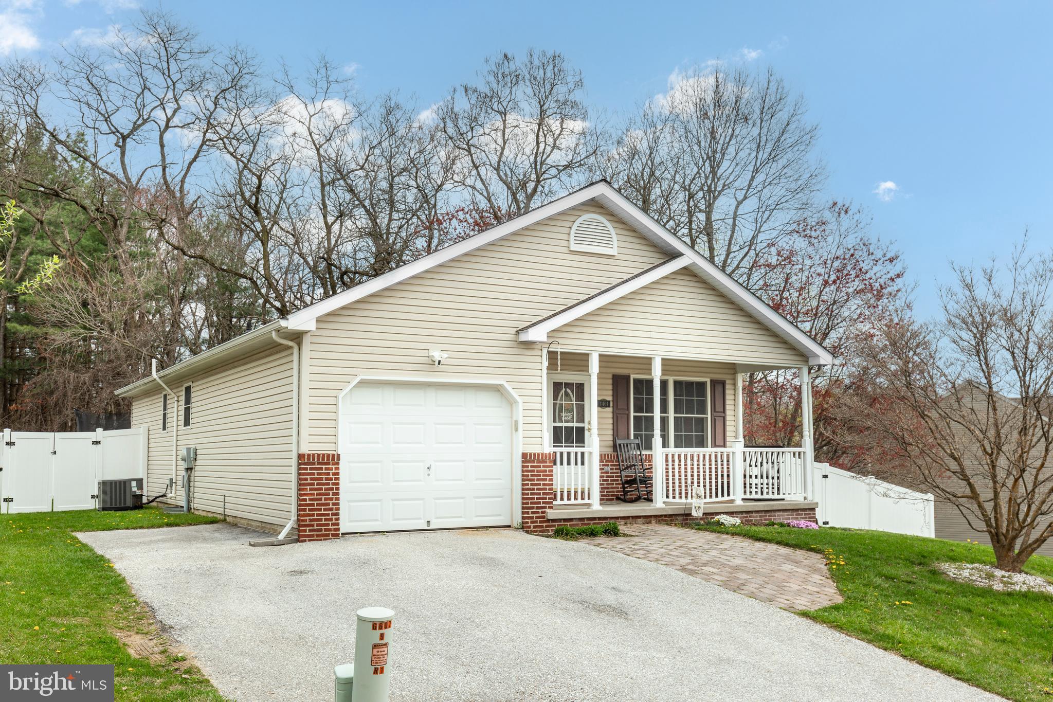 1401 Wanda Drive, Hanover, PA 17331 Compass