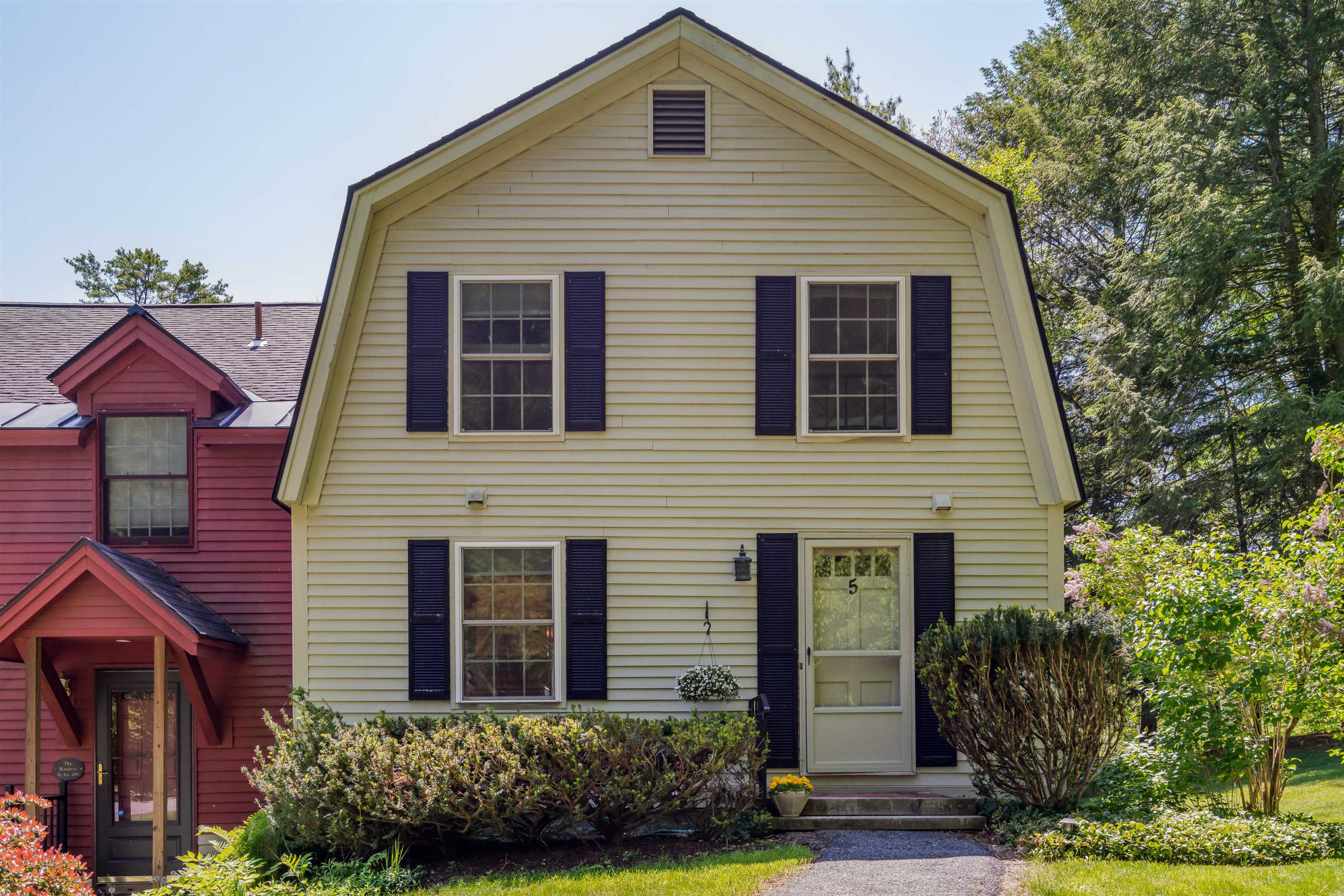 824 Hard Road, Unit A5, Quechee, VT 05059 Compass