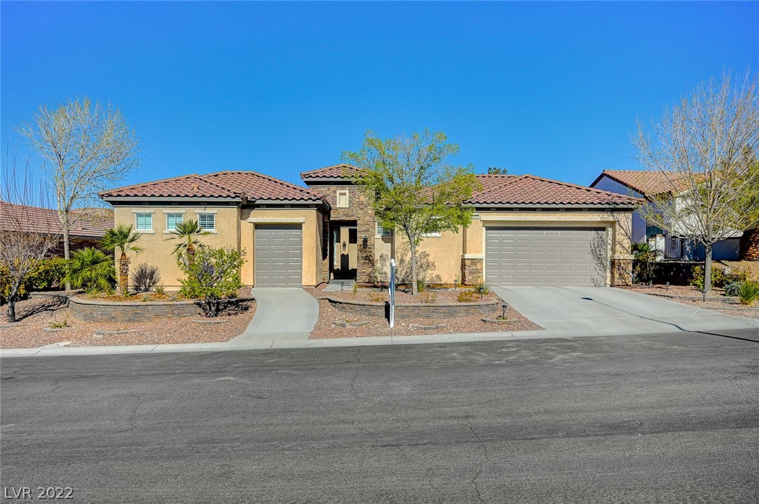 2370 Ozark Plateau Drive, Henderson, NV 89044 Compass