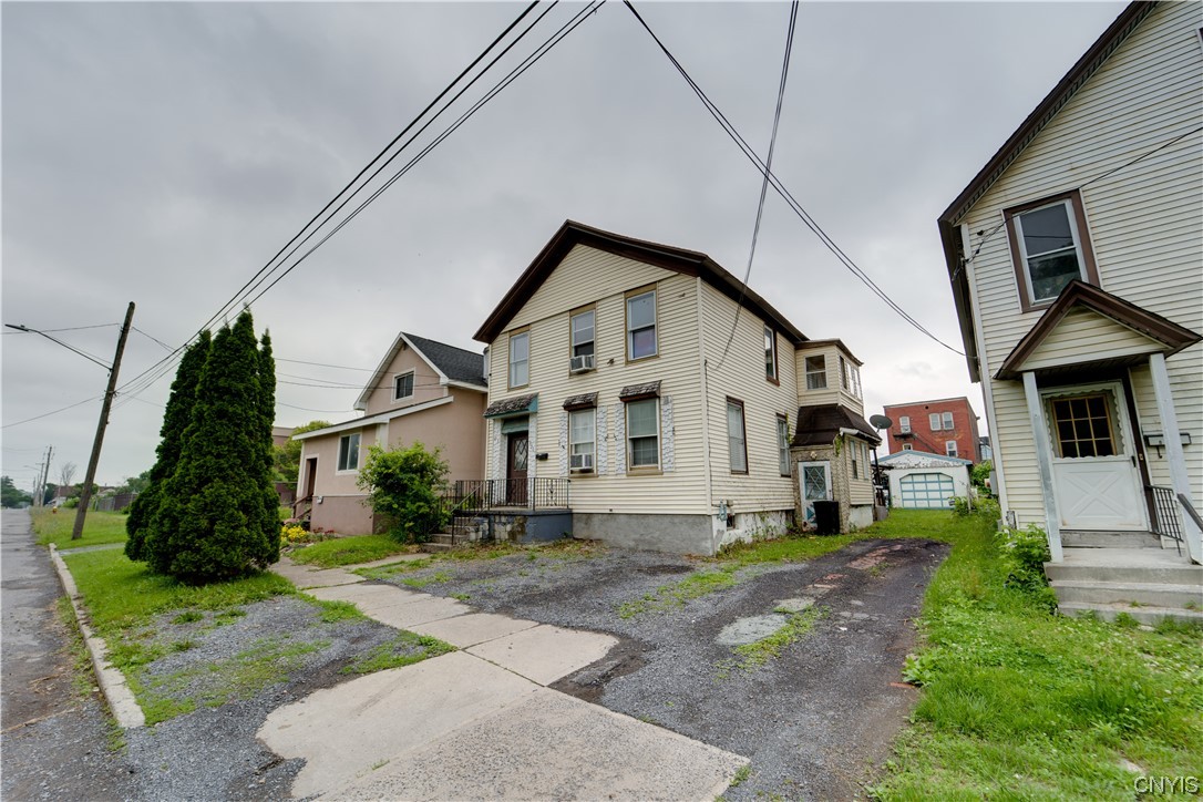 820 Catherine Street, Utica, NY 13501 Compass