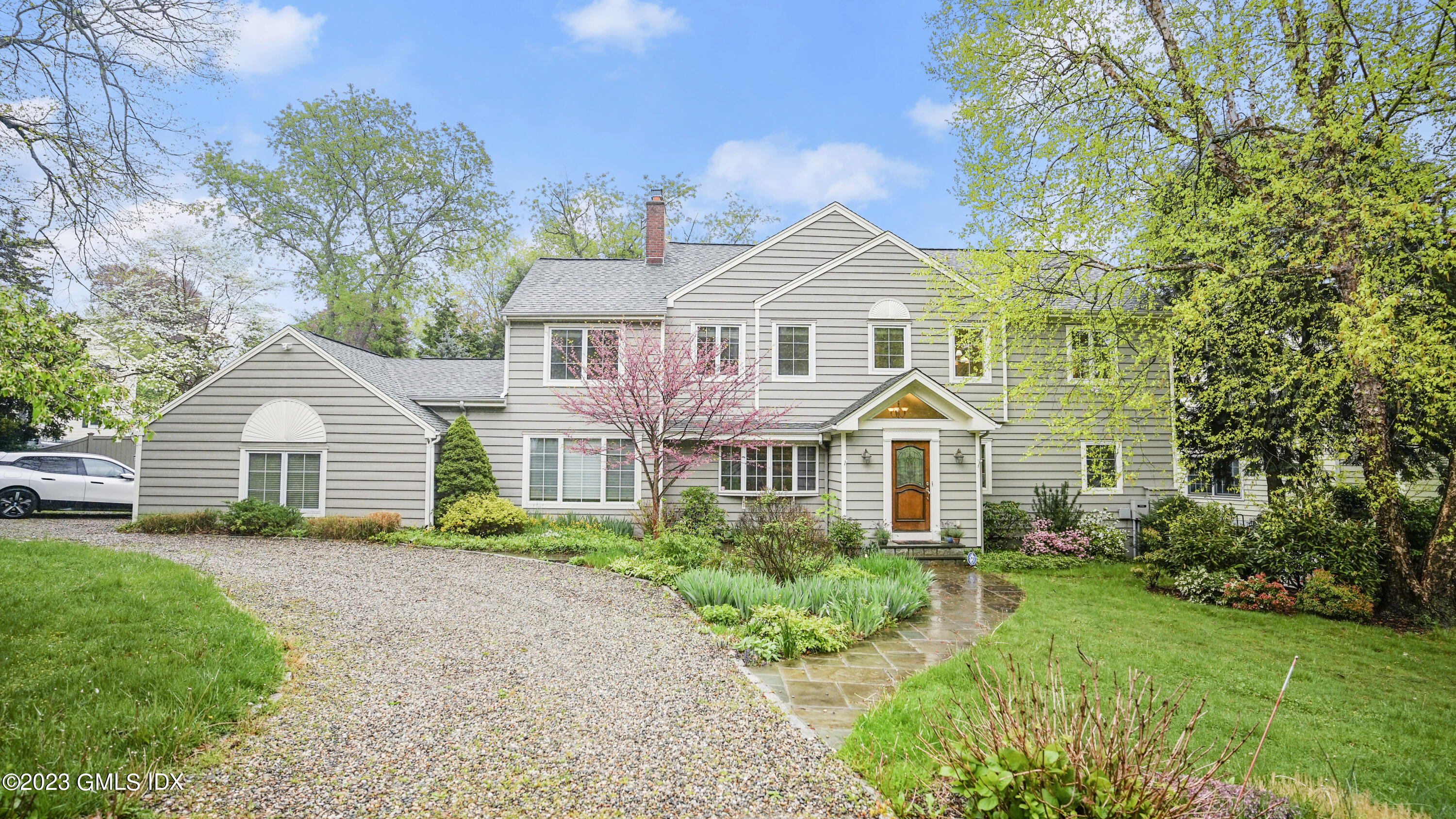 3 Old Wagon Road, Old Greenwich, CT 06870 Compass