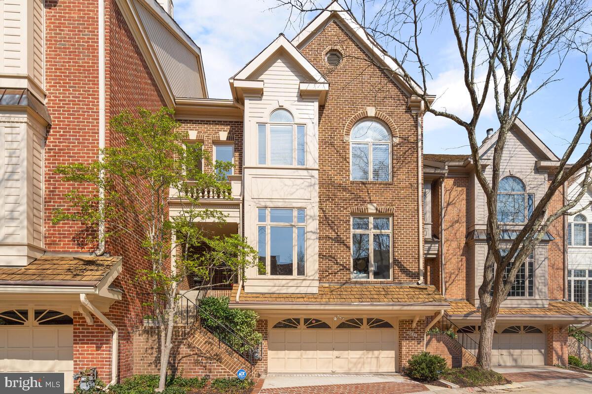 5821 Madaket Road, Bethesda, MD 20816 Compass