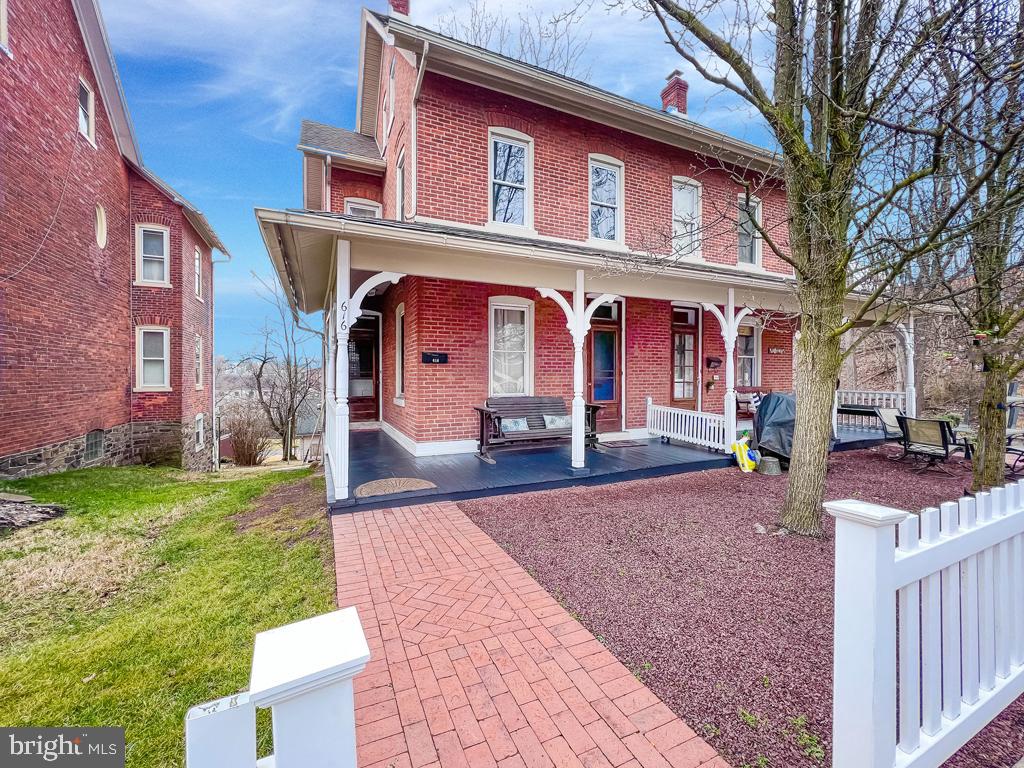 616 West Walnut Street, Unit LEFT, Perkasie, PA 18944 Compass