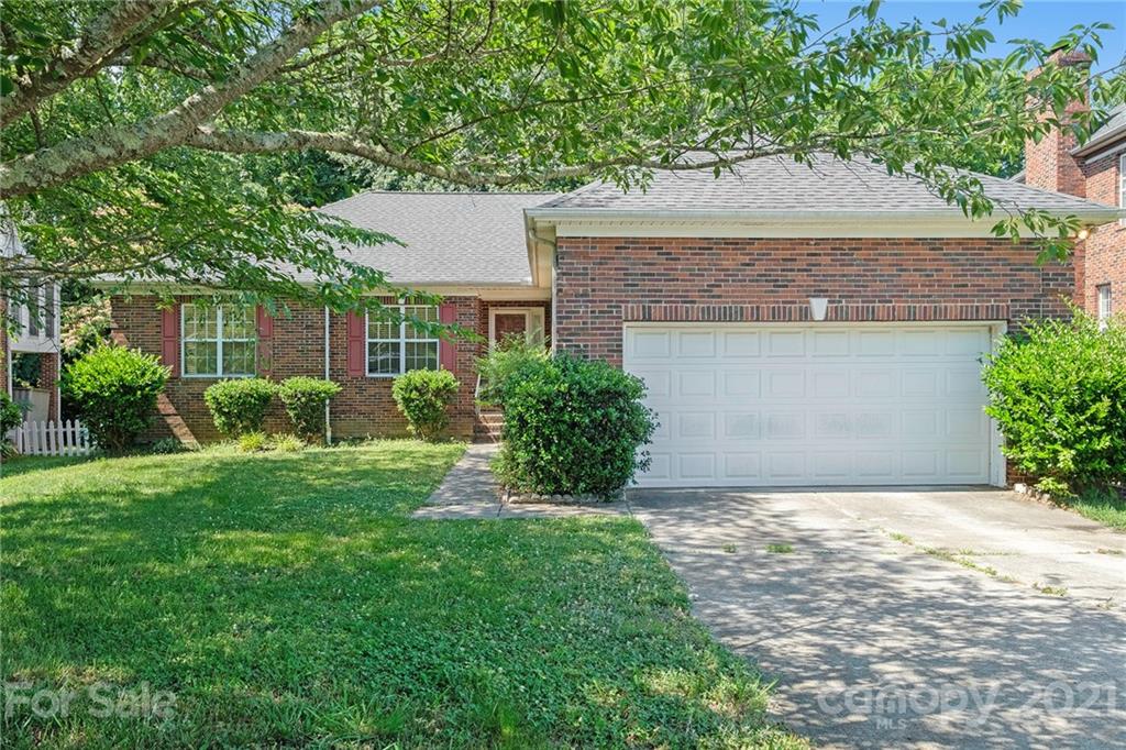 3624 Trappers Run Drive, Matthews, NC 28105 Compass