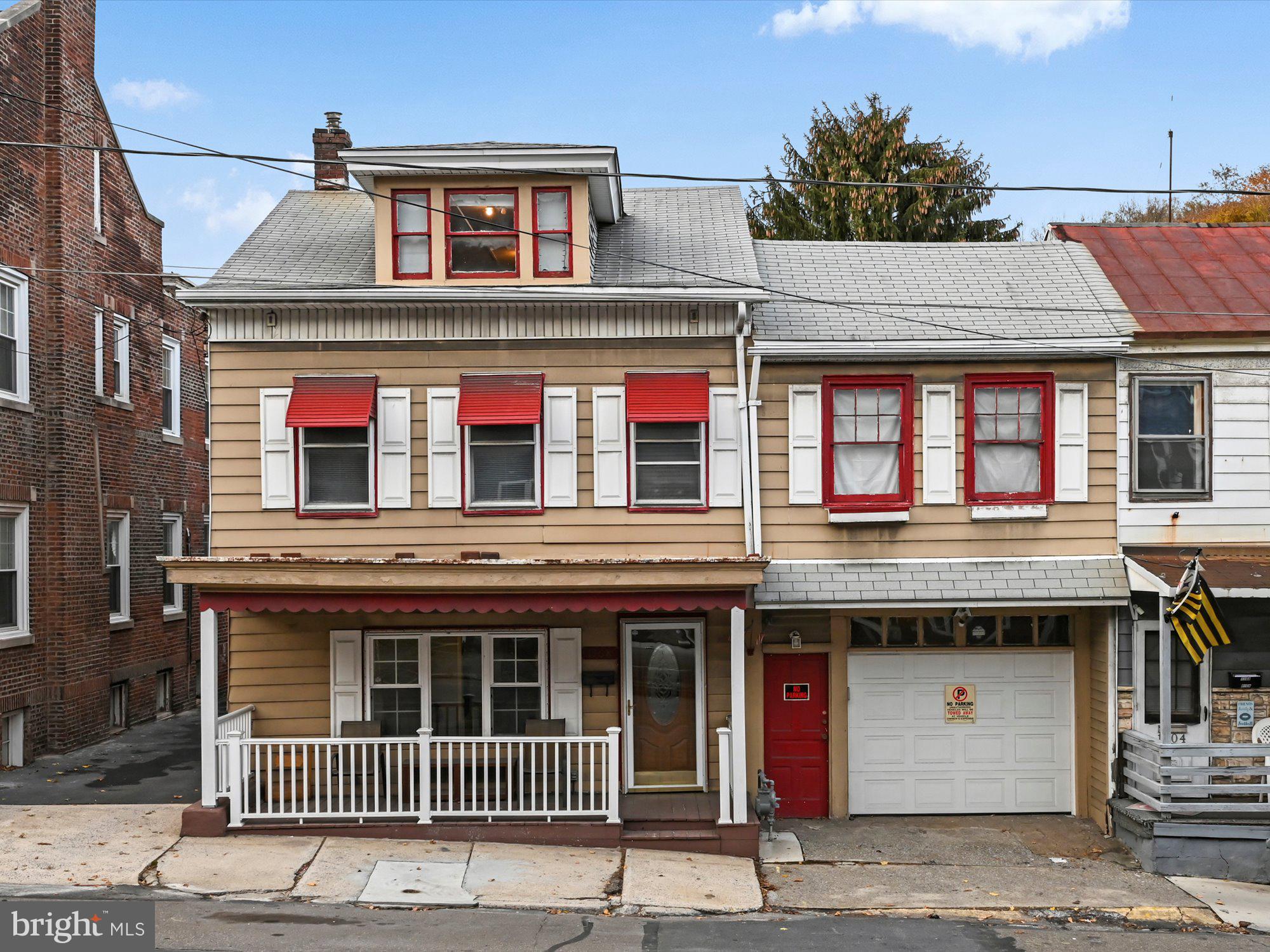 1108 West Market Street, Pottsville, PA 17901 Compass