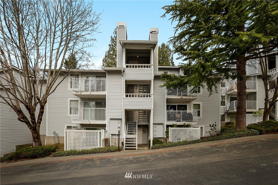 4106 Factoria Boulevard Southeast, Unit 305, Bellevue, WA 98006 Compass