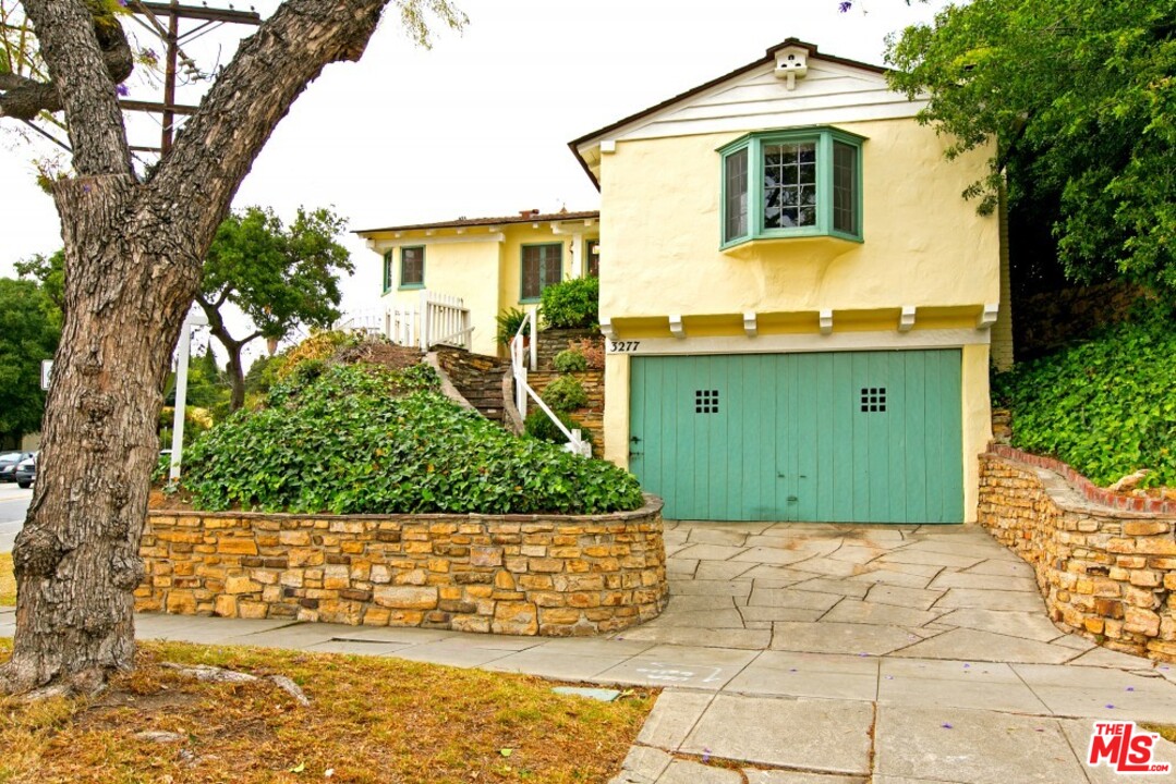 3277 Rowena Avenue, Los Angeles, CA 90027 Compass
