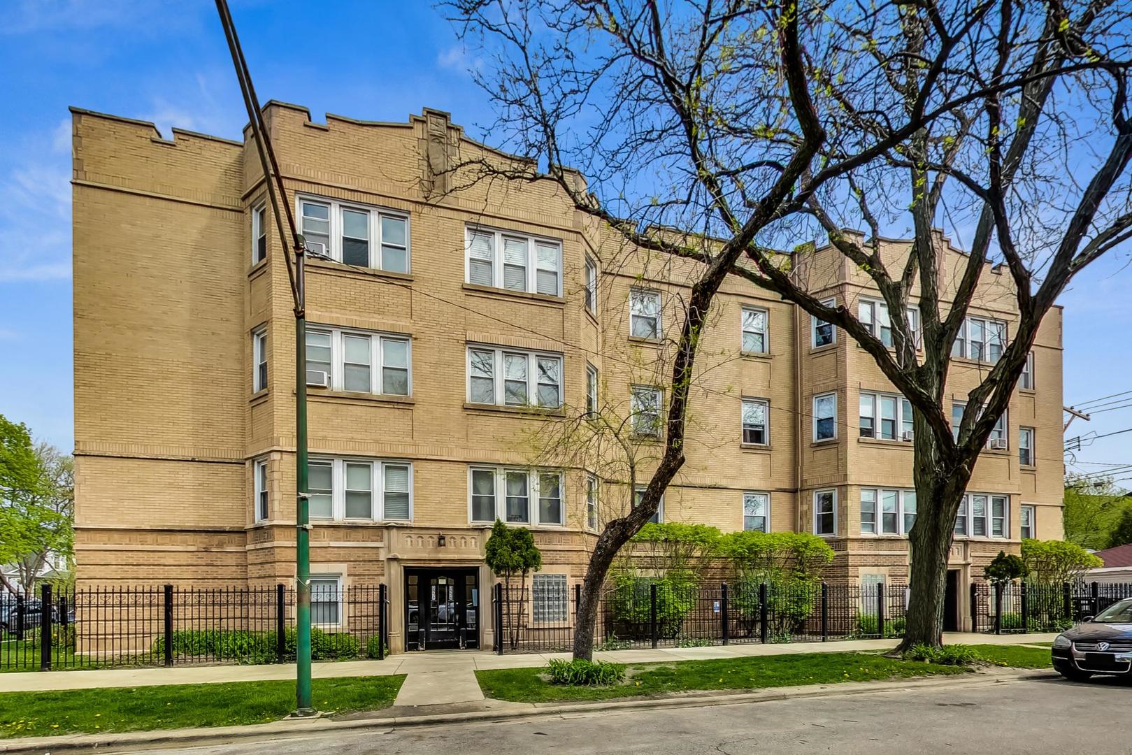 3556 West Belle Plaine Avenue, Unit 3, Chicago, IL 60618 Compass