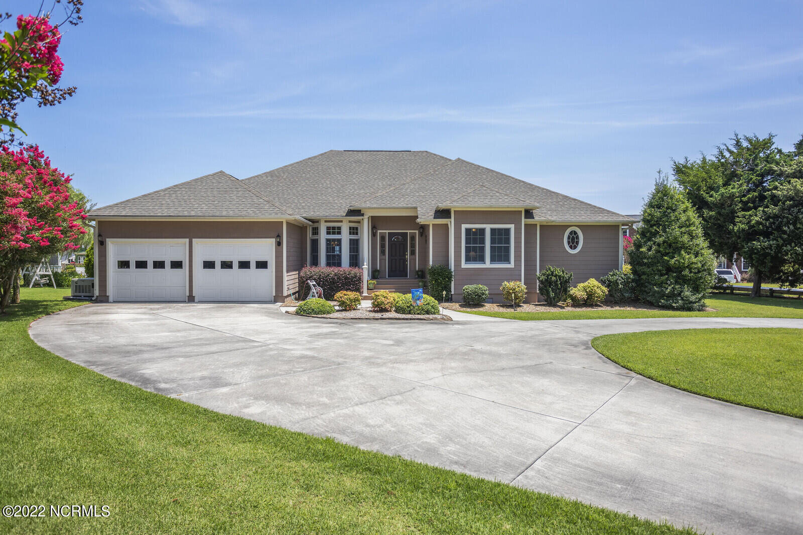 422 Shoreline Drive, Cedar Point, NC 28584 Compass