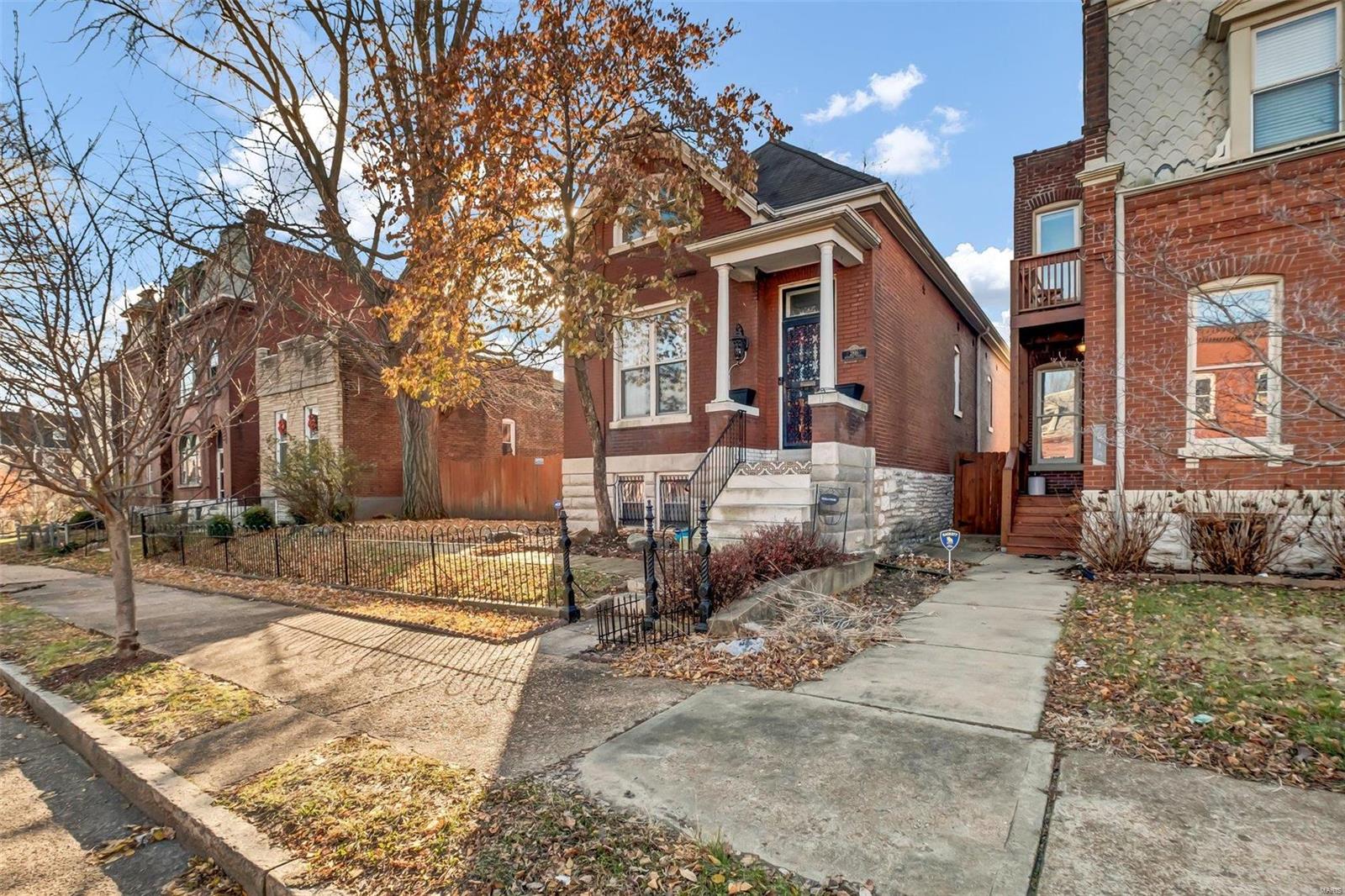 2816 Wyoming Street, St. Louis, MO 63118 Compass