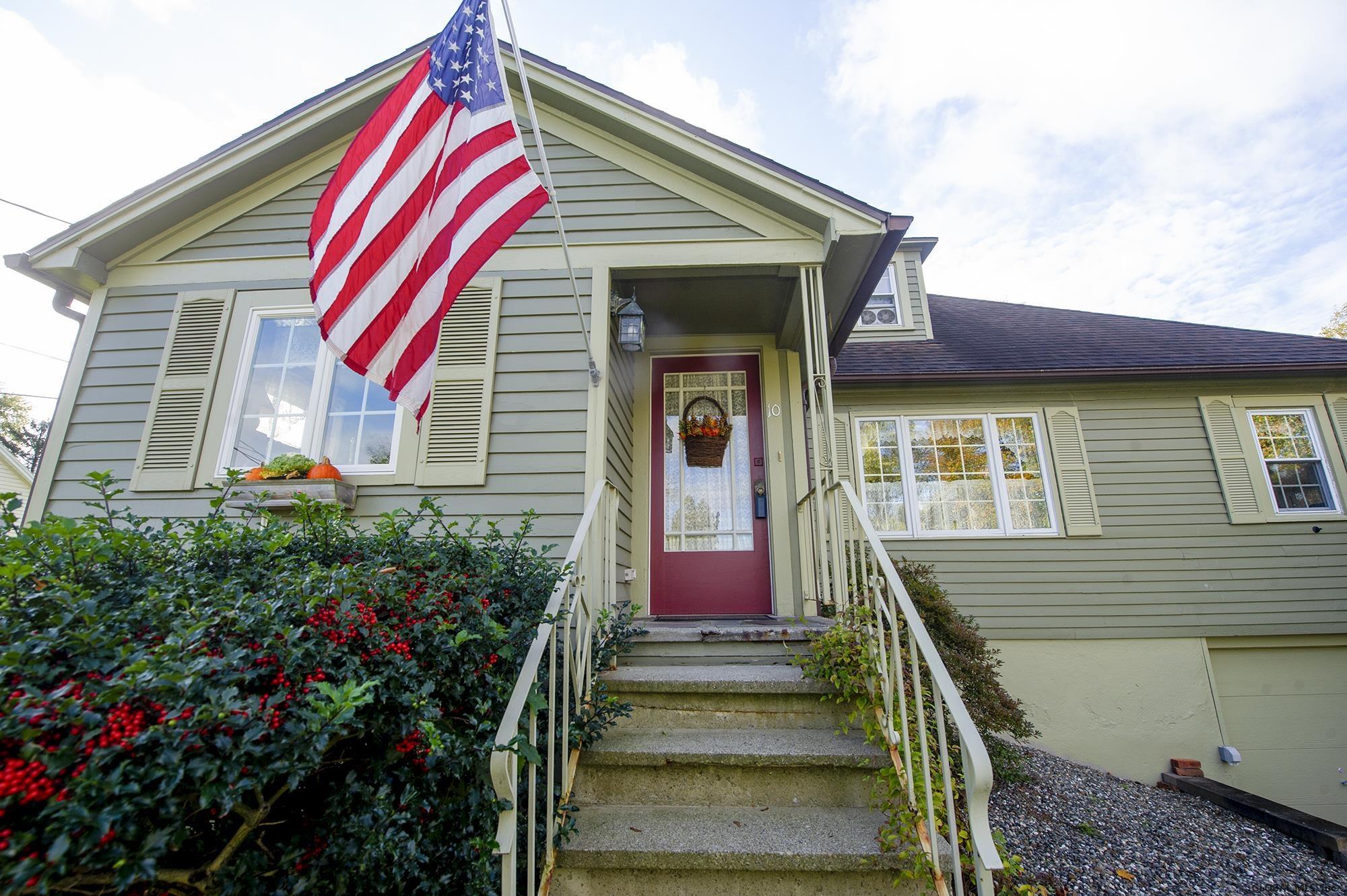 10 Hidley Rd Extension, Wynantskill, NY 12198 Compass