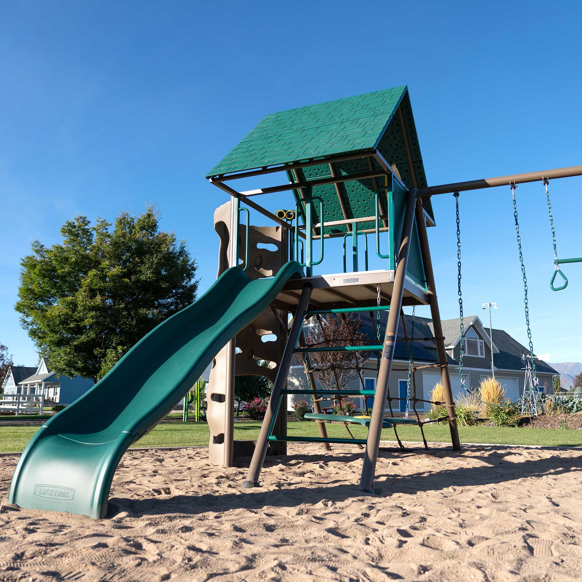 91069 Lifetime Big Stuff Swing Set (Earthtone)91069