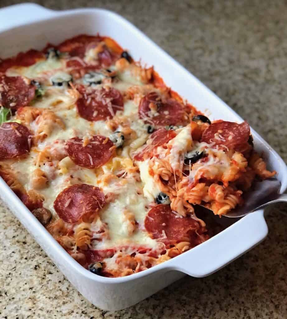 Easy Pizza Pasta Bake · Compston Kitchen