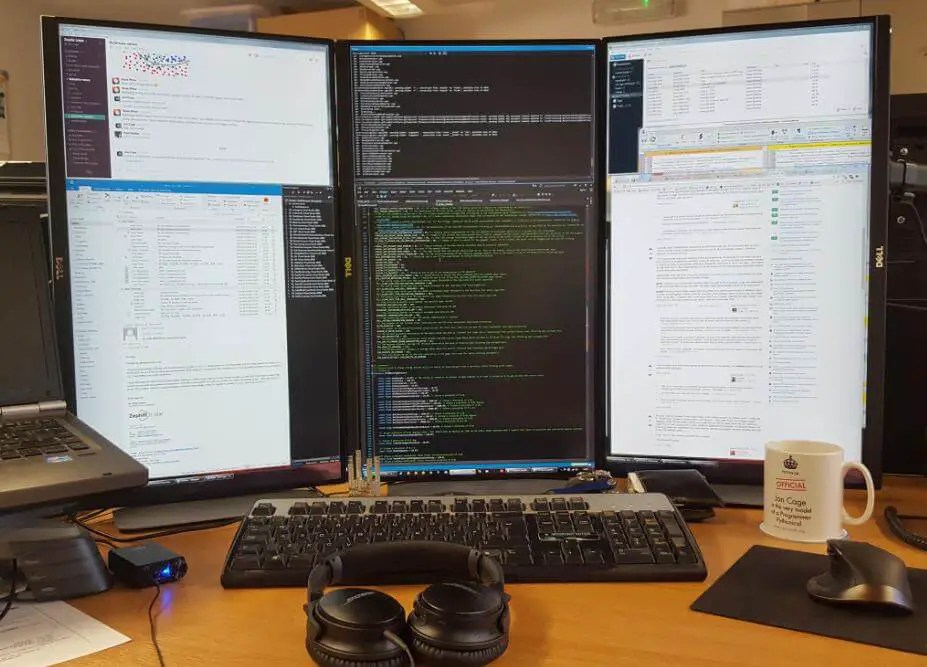 Screen setups for CAD Landscape vs. Portrait Screen setups for CAD Landscape vs. Portrait
