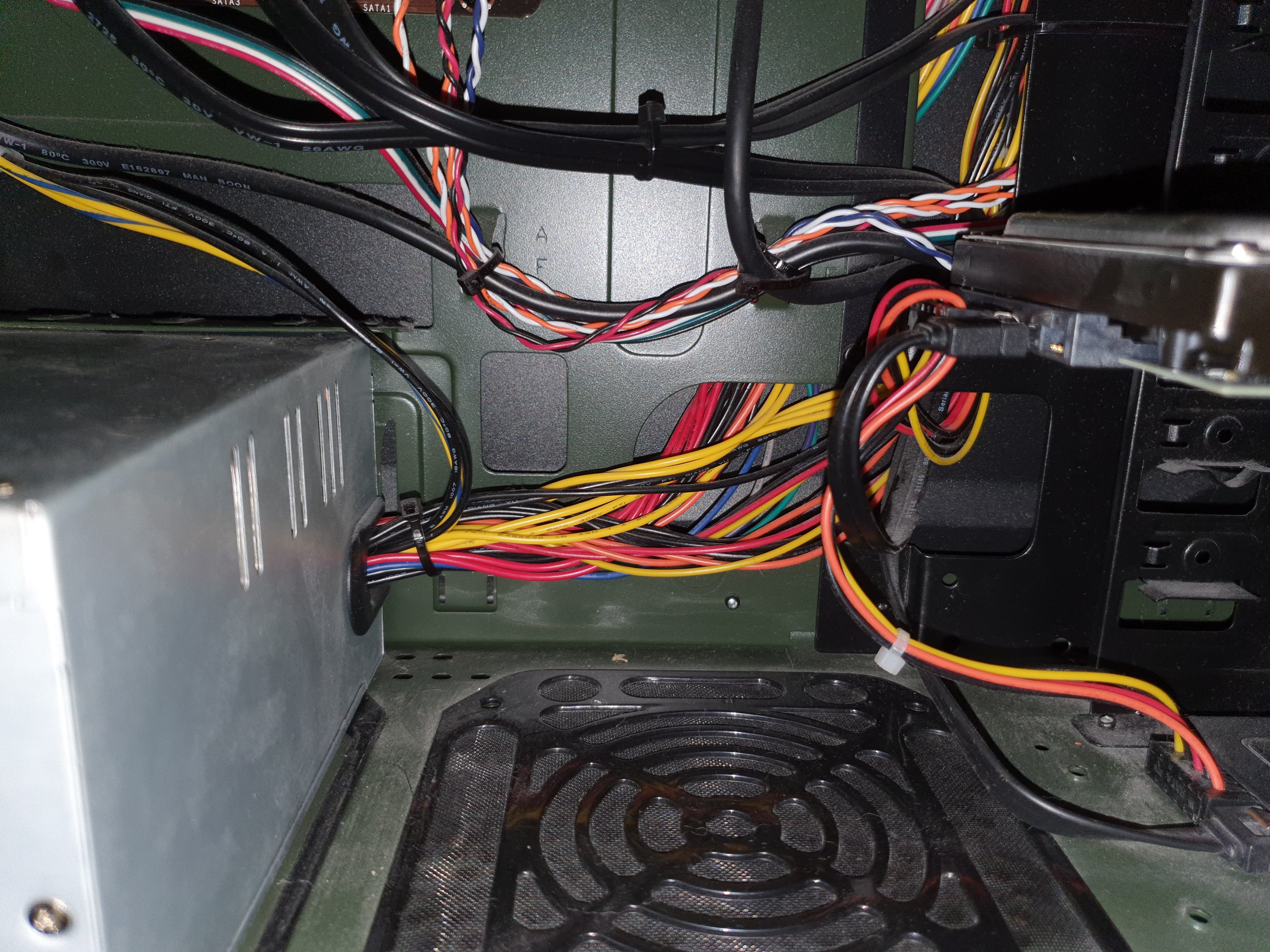 SSD Einbauen, ohne anschluss ComputerBase Forum