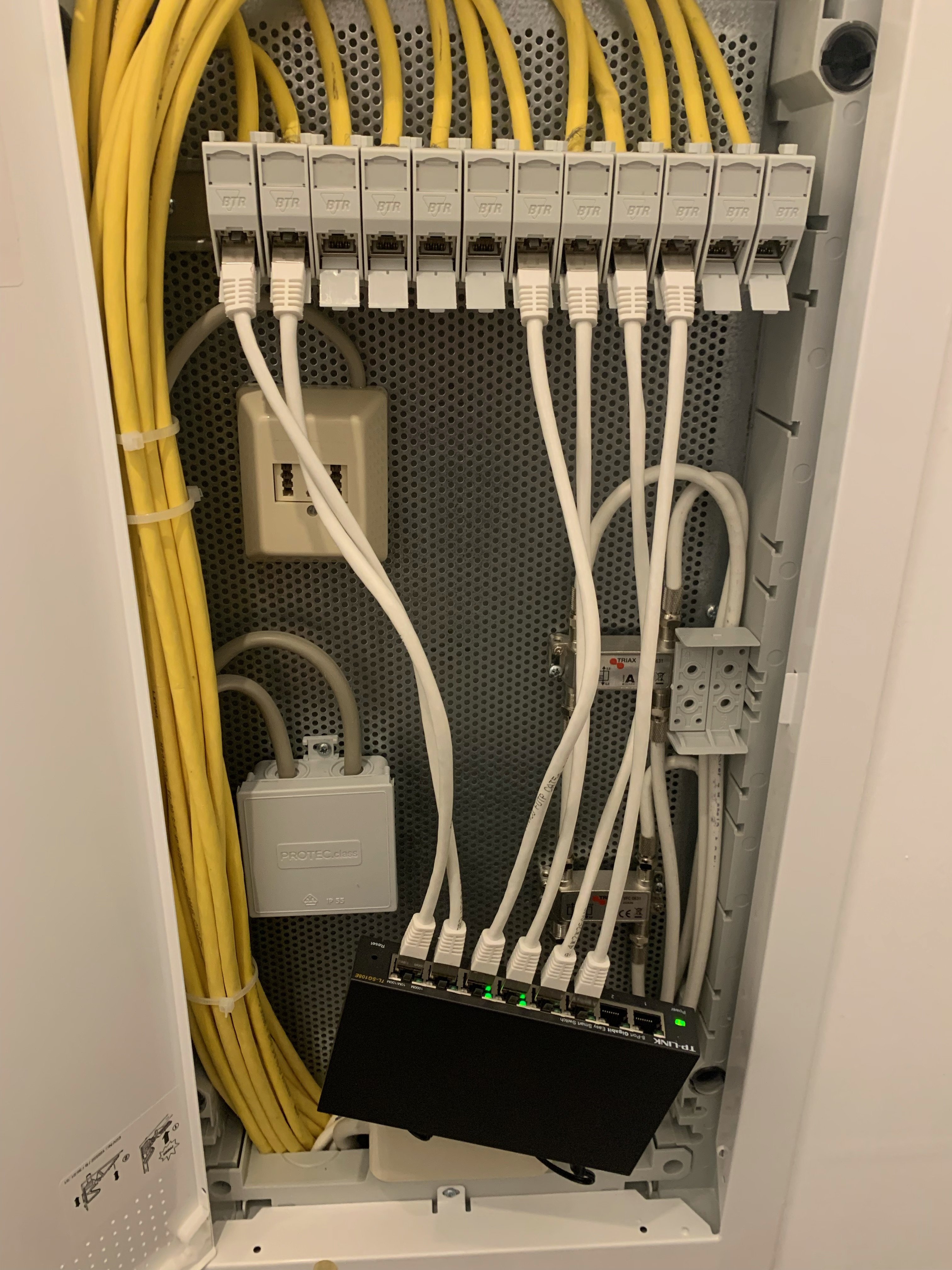 Internet aus der Lan-Steckdose mithilfe Switch im HWR | ComputerBase Forum