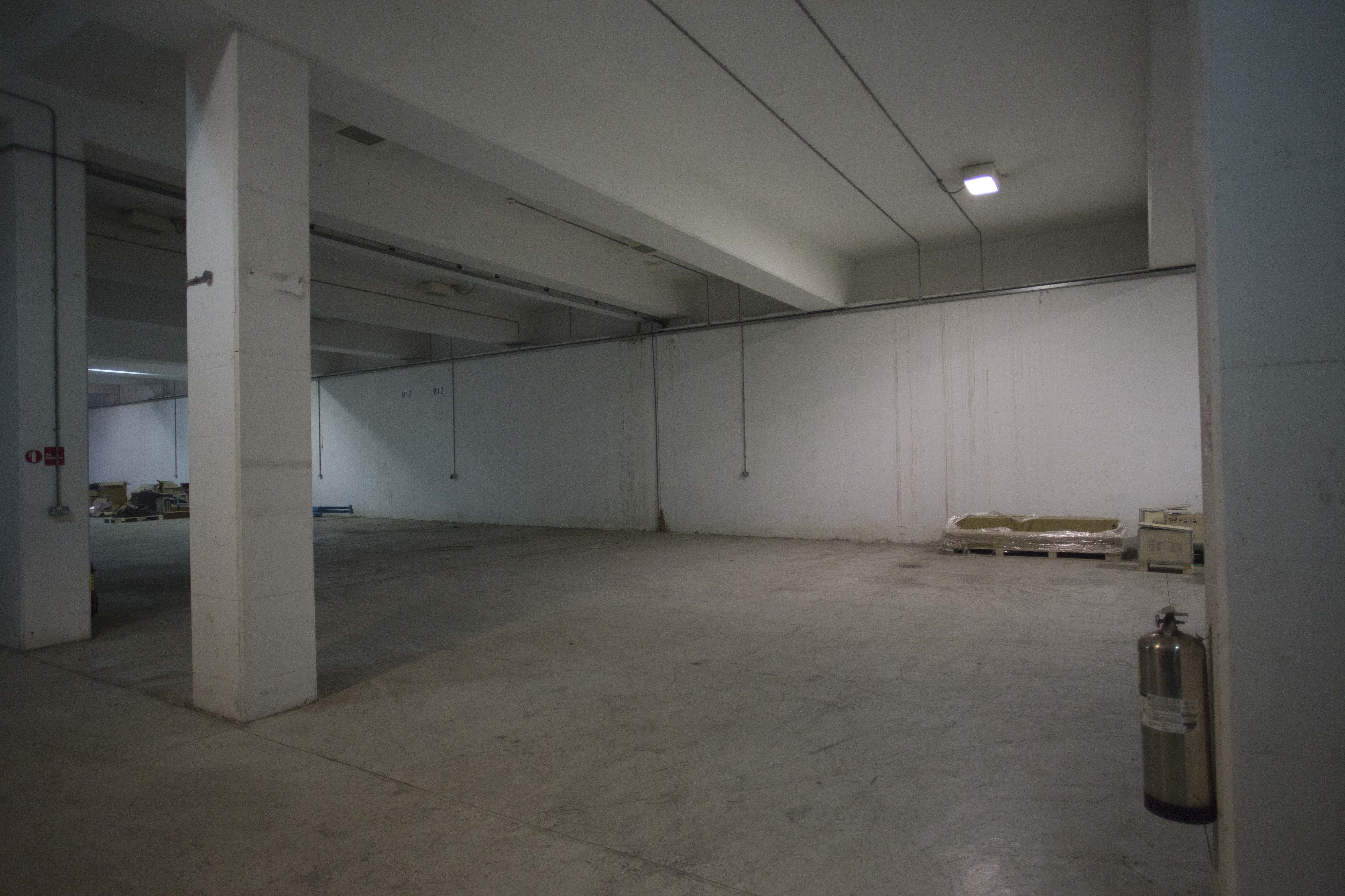 Warehouse 1300sqm FOR RENT, near New Port Limassol Commercial Spaces