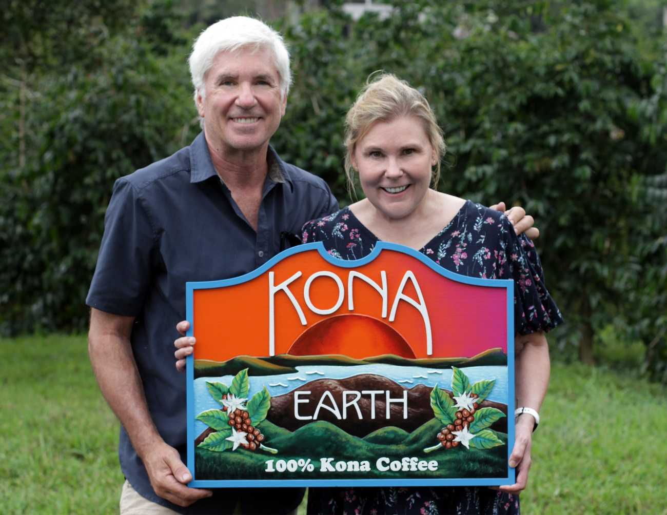 Kona coffee farm Kona Earth gives back to local nonprofit partner