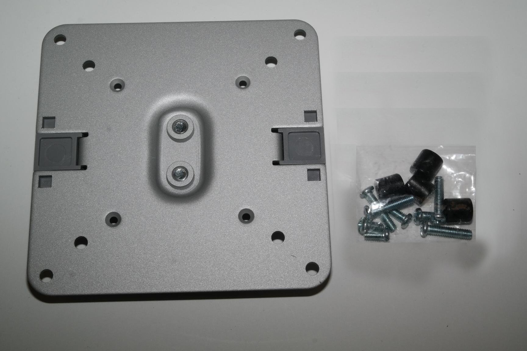 NEW HUMANSCALE M8 M2 SILVER VESA PLATE MONITOR BRACKET MOUNT 100x100MM