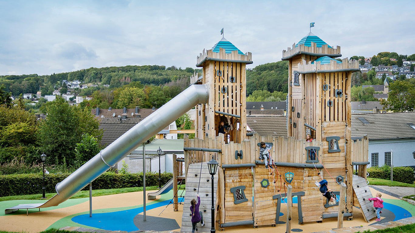 Spimbey Offering Modern Modularly Designed Backyard Playset