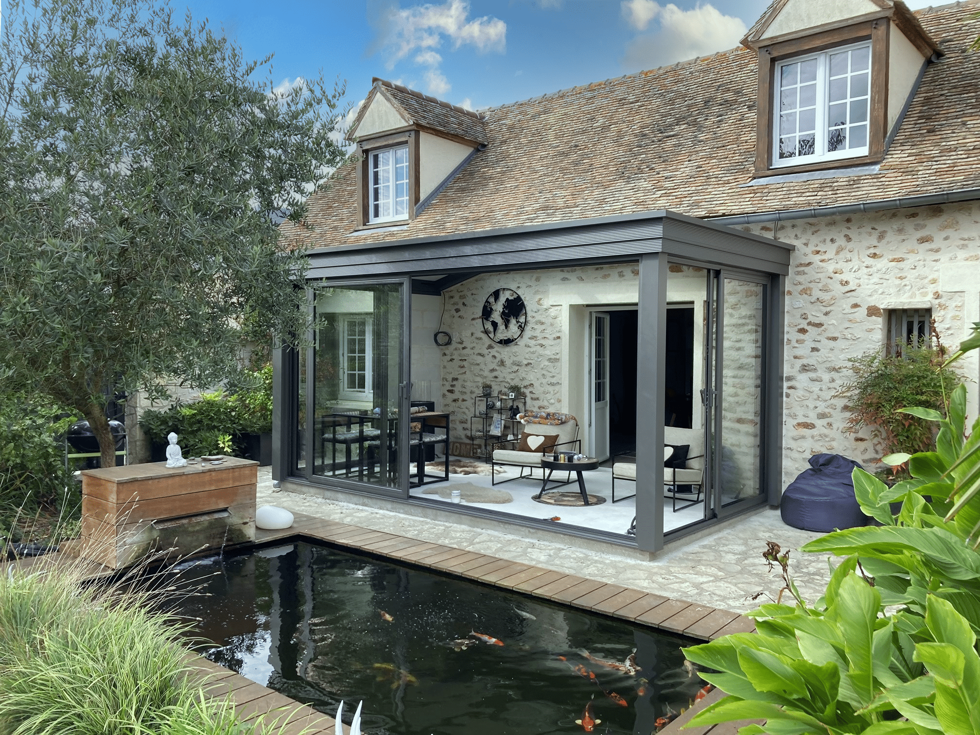 Quelle est la différence entre une loggia et une véranda ? Concept Alu