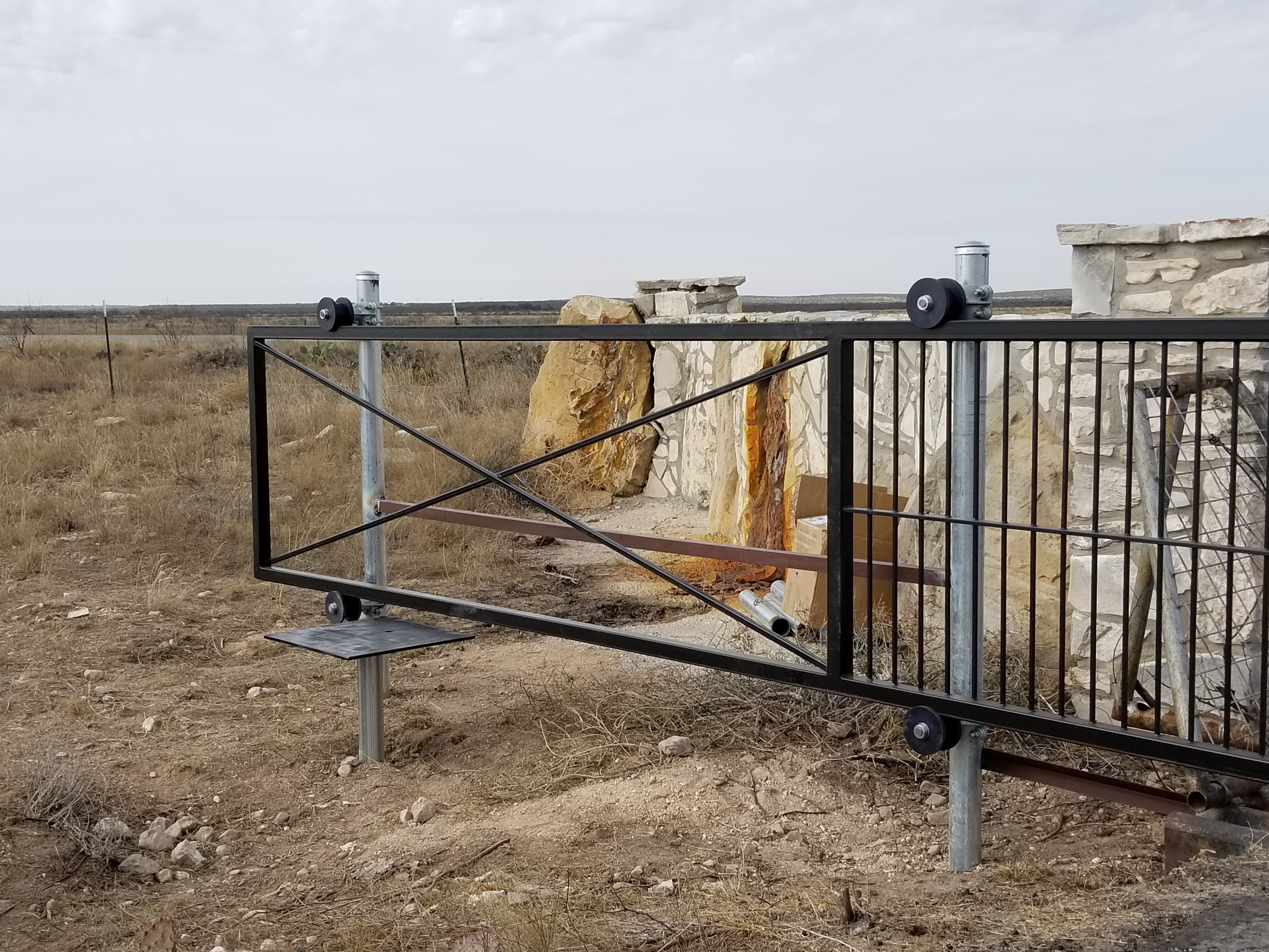 Gate & Gate Openers :: Concho Valley Door Inc.