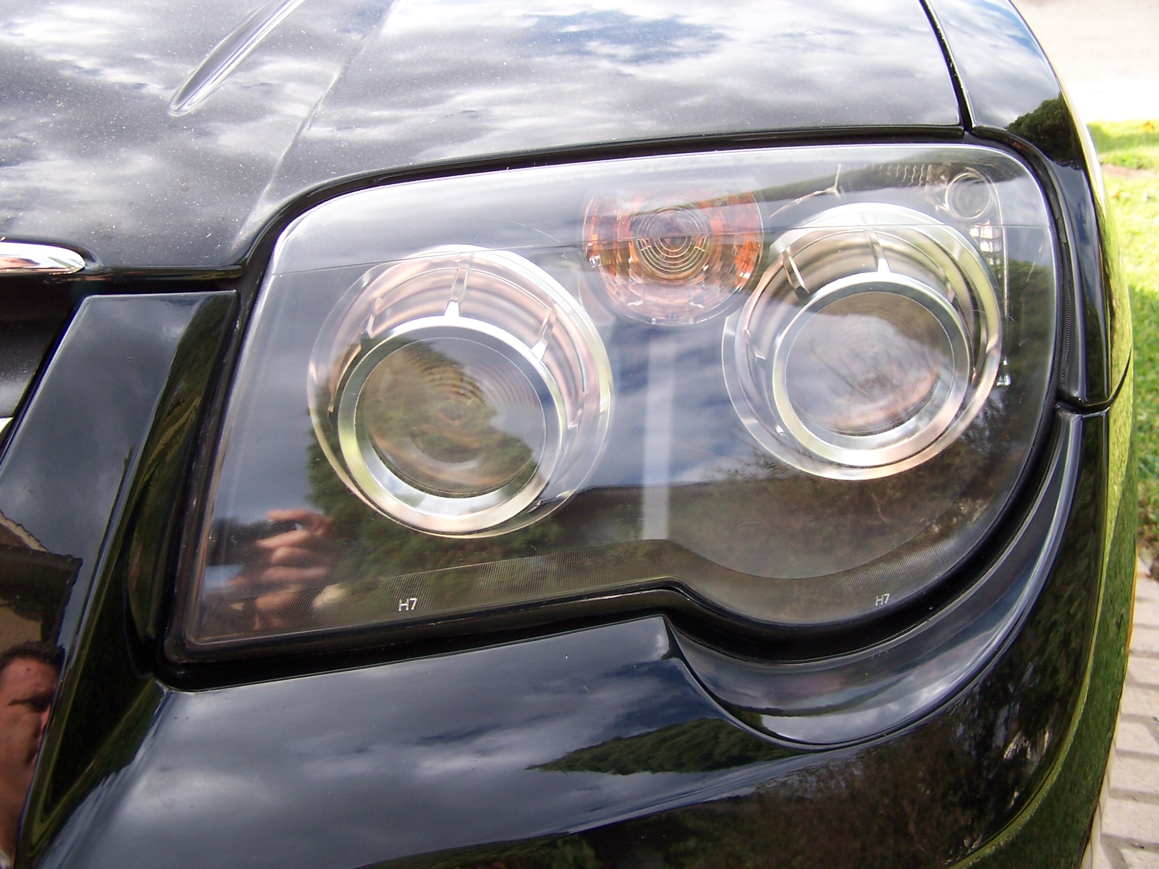 headlight_2