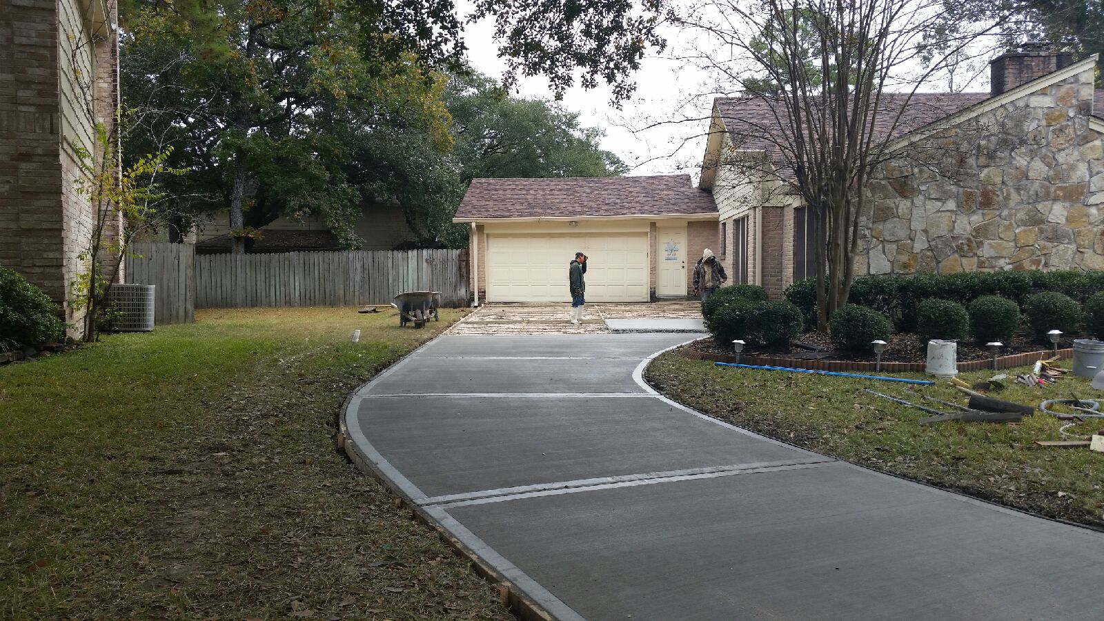 Concrete Driveways in Houston Repair, Replace and New