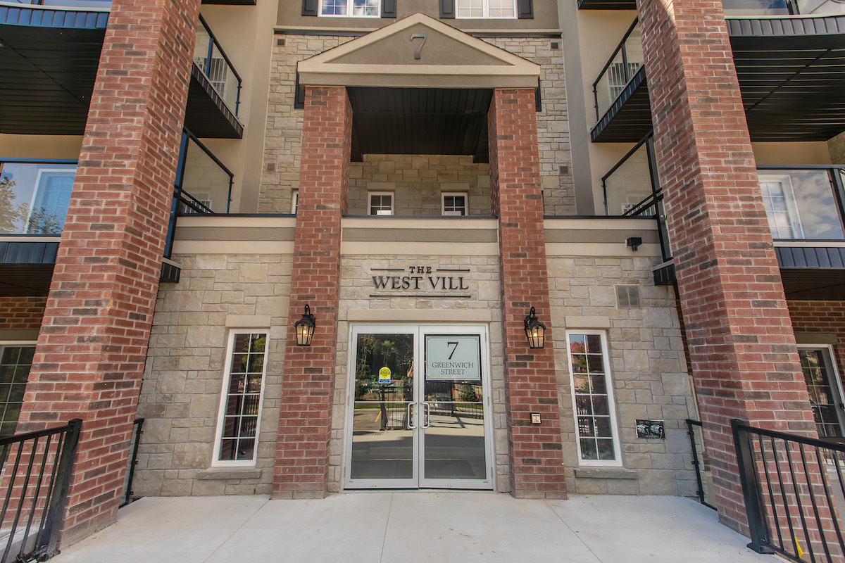 Greenwich Village Condos Barrie