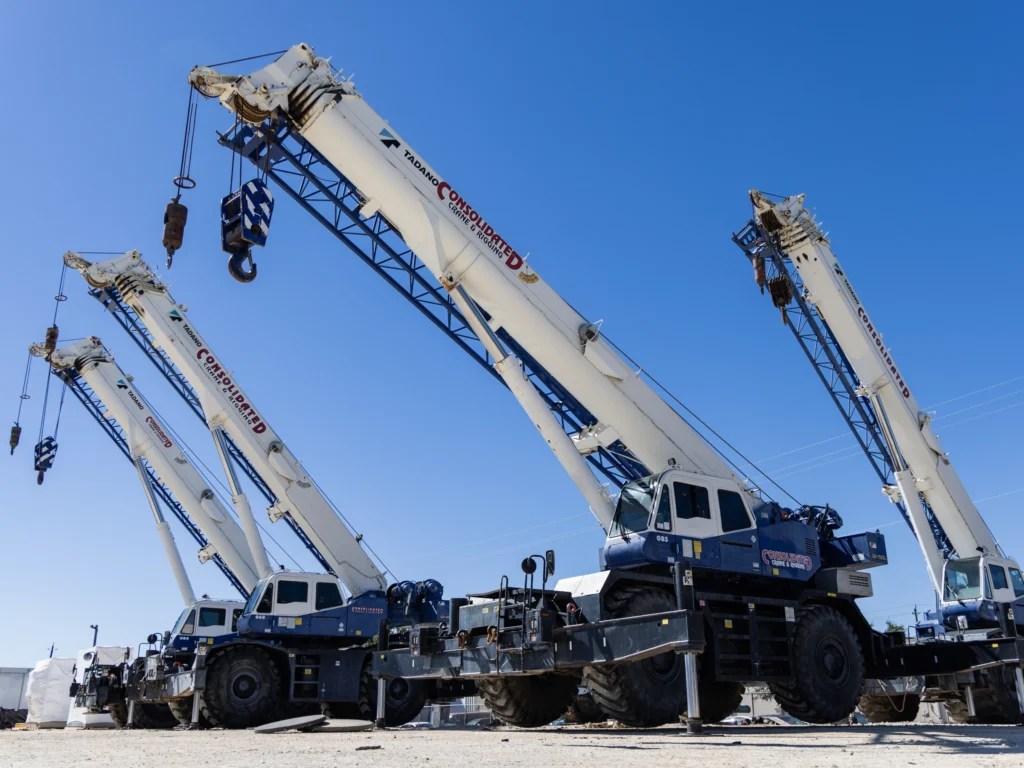 Top Rough Terrain Crane Rentals 💪 Consolidated Crane & Rigging
