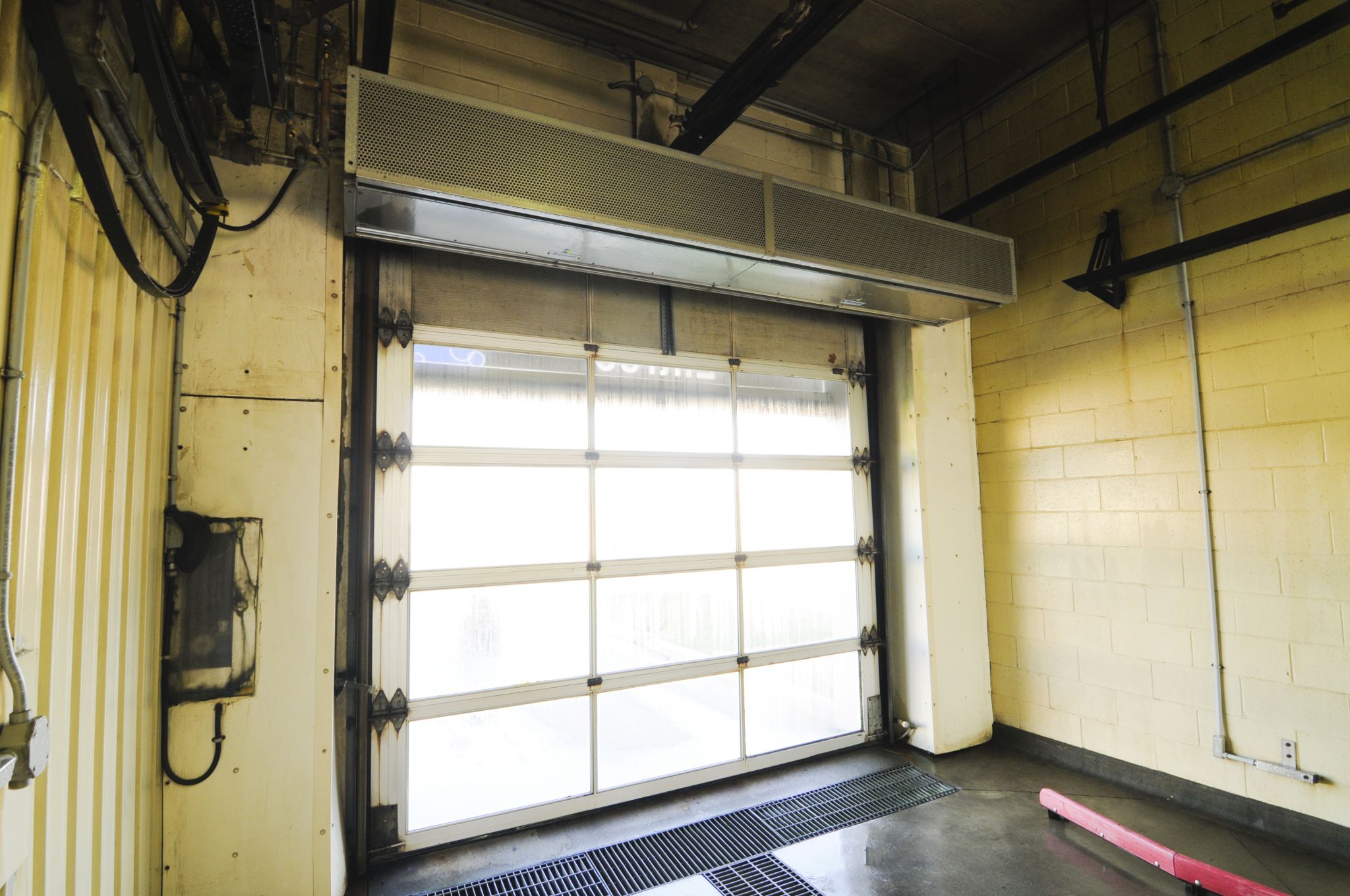 Air curtains go beyond industrial uses Construction Canada