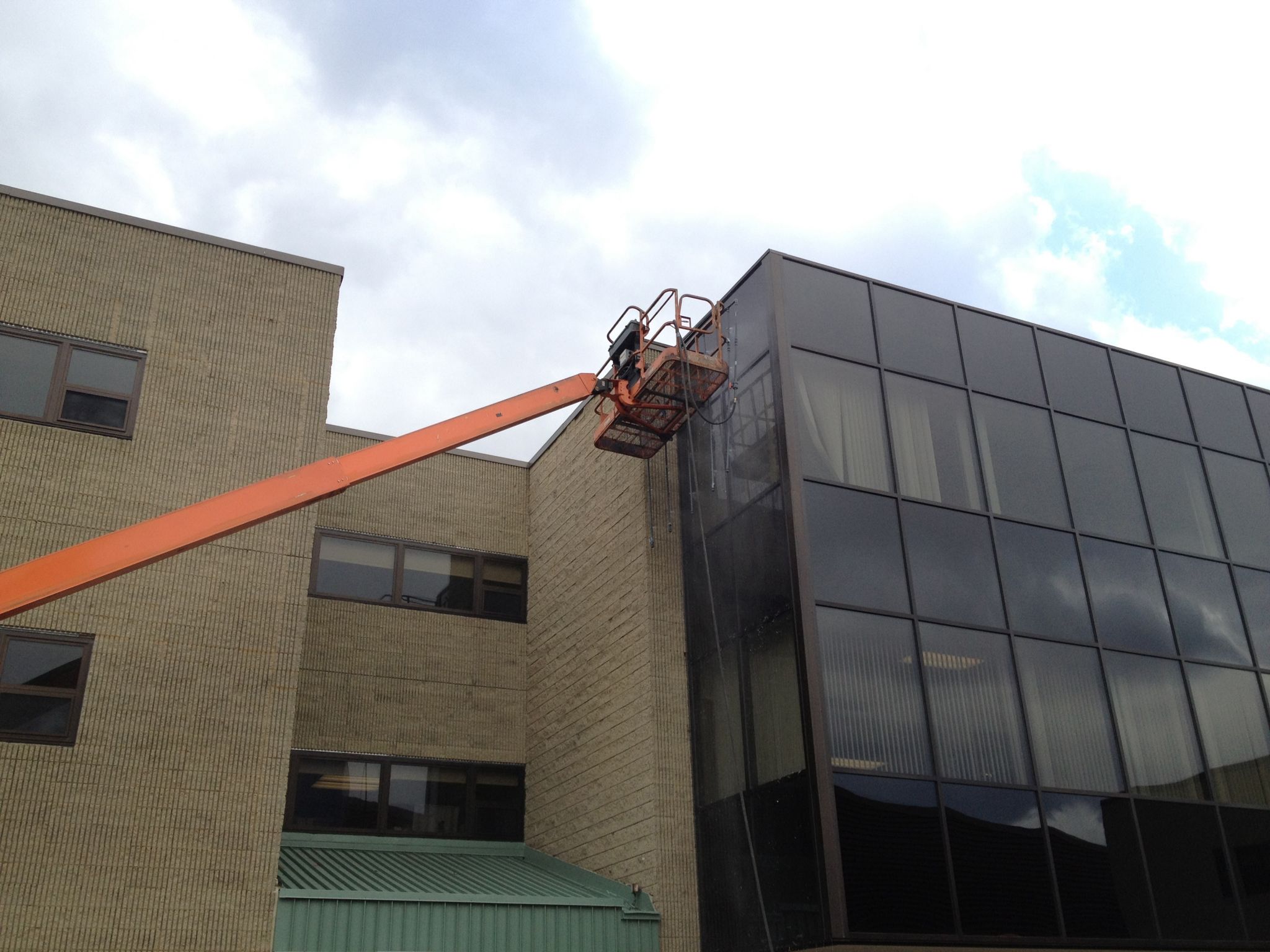 Testing Glazing in the Field Specifying procedures now avoids trouble