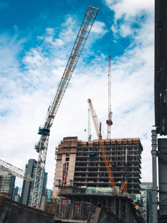 Construction industry loses 975,000 jobs in April due to