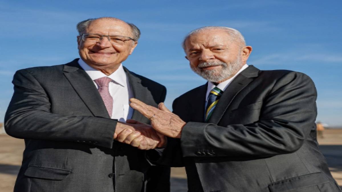 Indústria brasileira despenca para 69ª posição em ranking mundial e expõe fracasso da política econômica de Lula