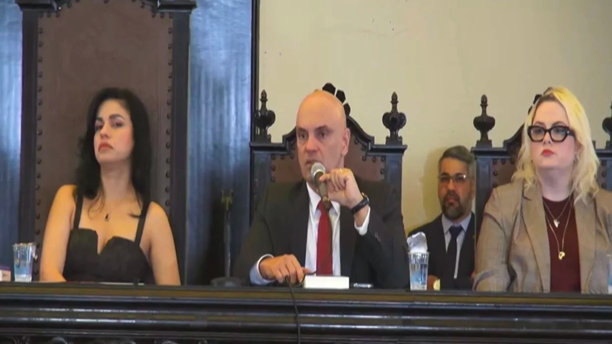 Moraes ameaça cassar candidatos por uso de IA nas eleições