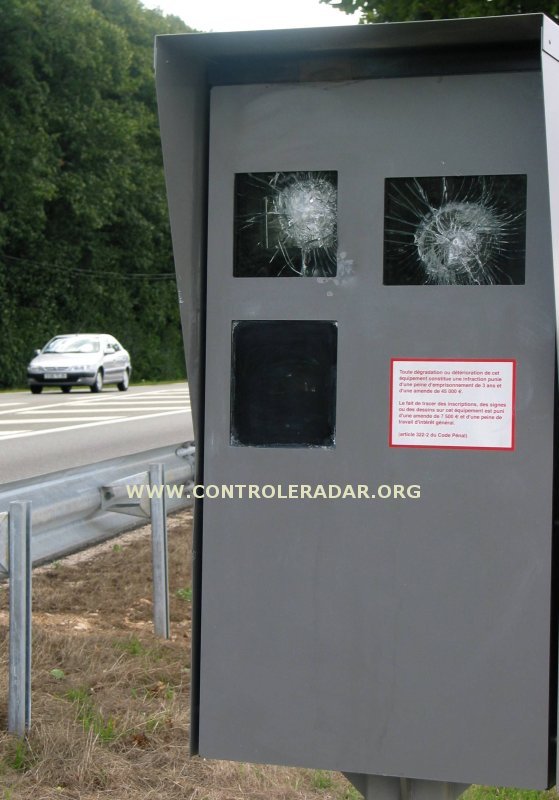 Destroyed Speed cameras Driving in France