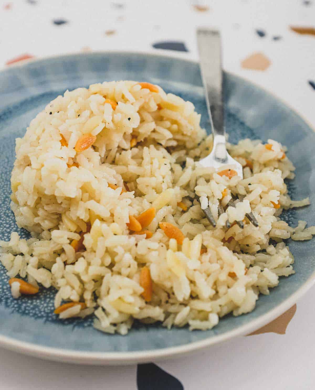Turkish Rice Pilav with Orzo (Sehriyeli Pilav) Cook Eat World