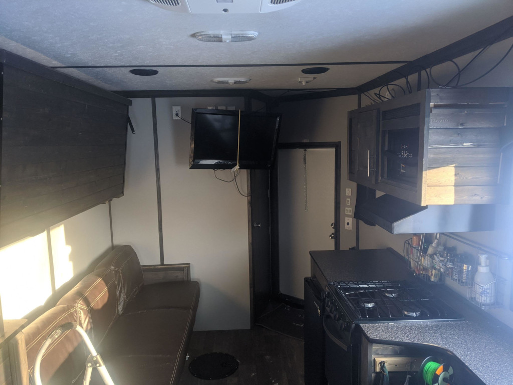 Utah Ice House Rental Cookie's on Upper Red LakeCookie's on Upper Red