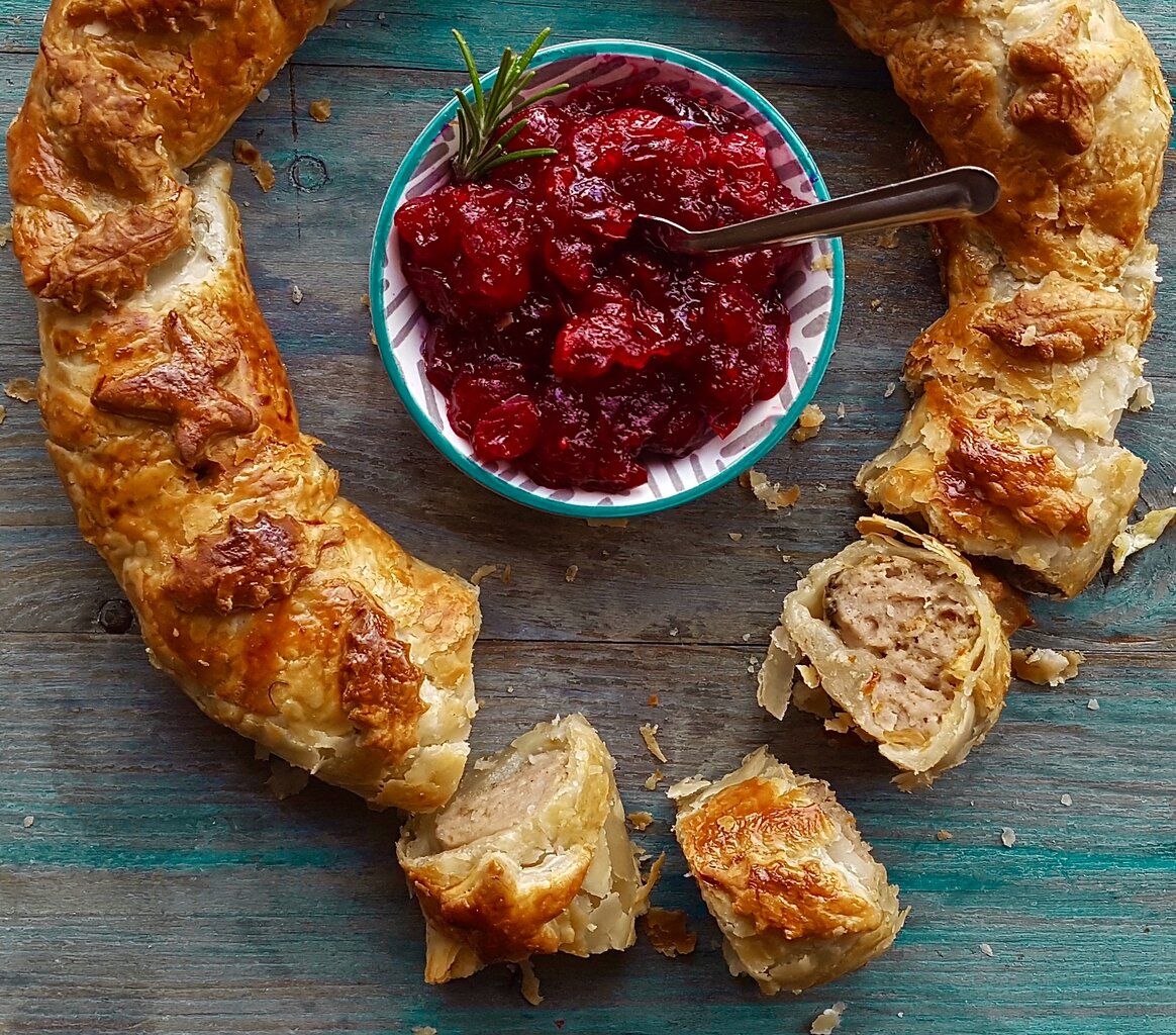 Recipe Sausage Roll Wreath CookingBites Cooking Forum