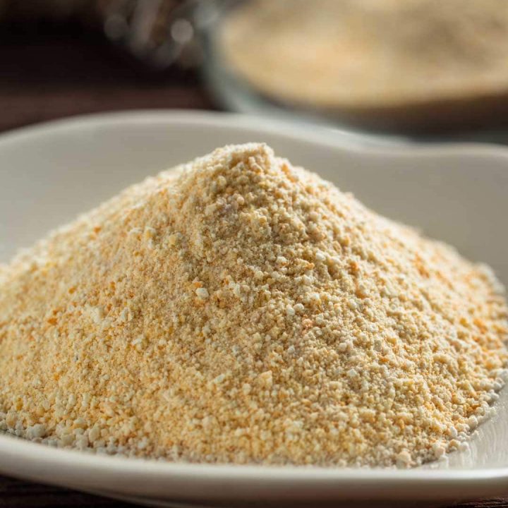 How to Make Toasted Rice Powder (Khao Khua) Cooking with Nart