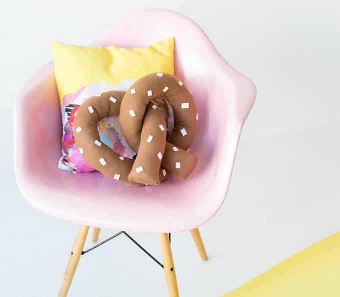 50 Stylish DIY Pillow Craft Ideas You Can Make This Weekend